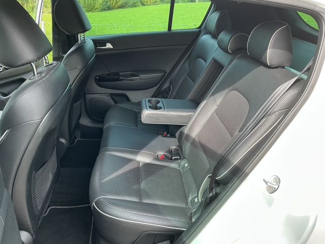 KIA 2.0 CRDi Style GT-Line-image-3