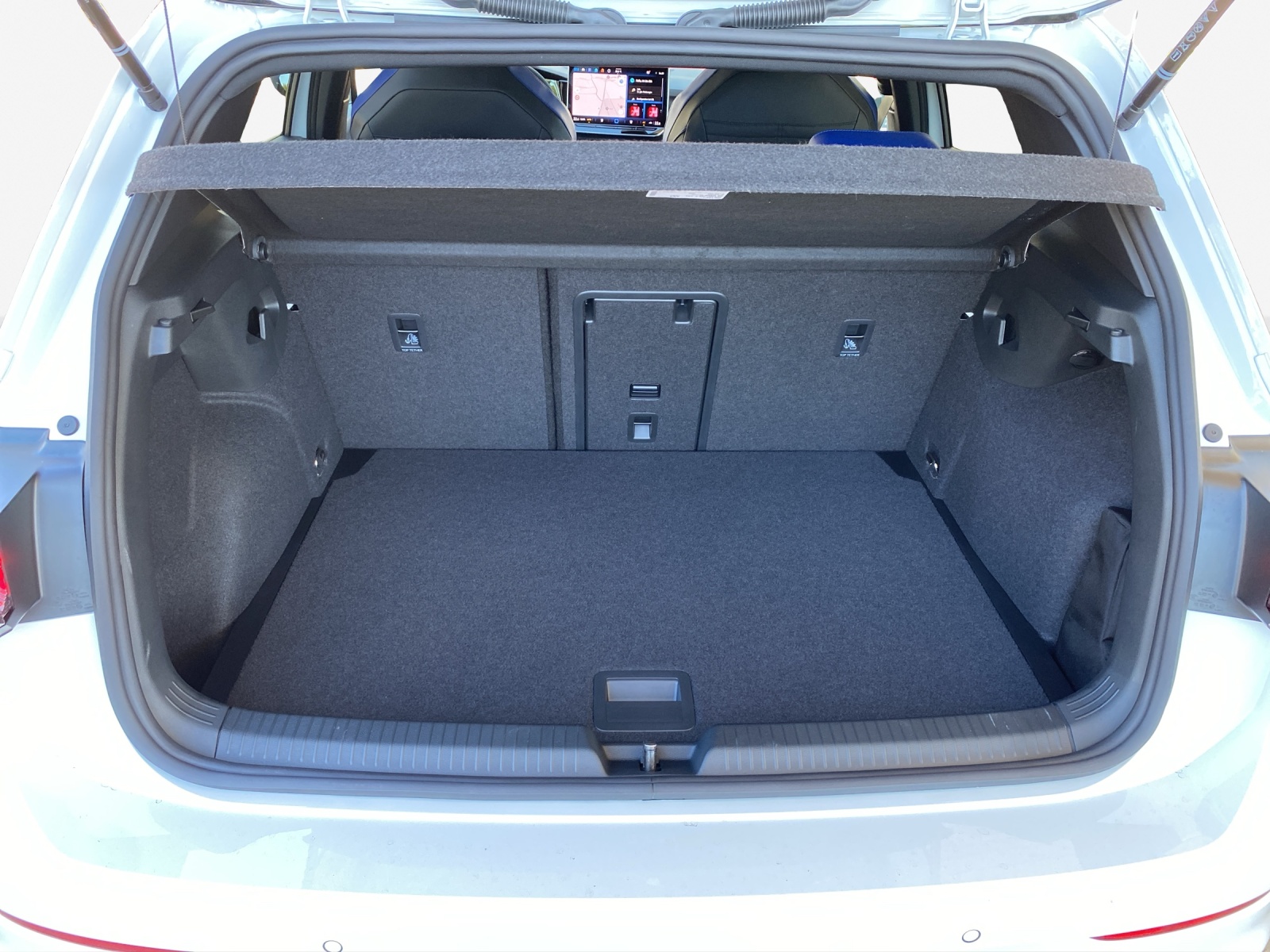 VW Golf 2.0 TSI R DSG 4 Motion-image-12