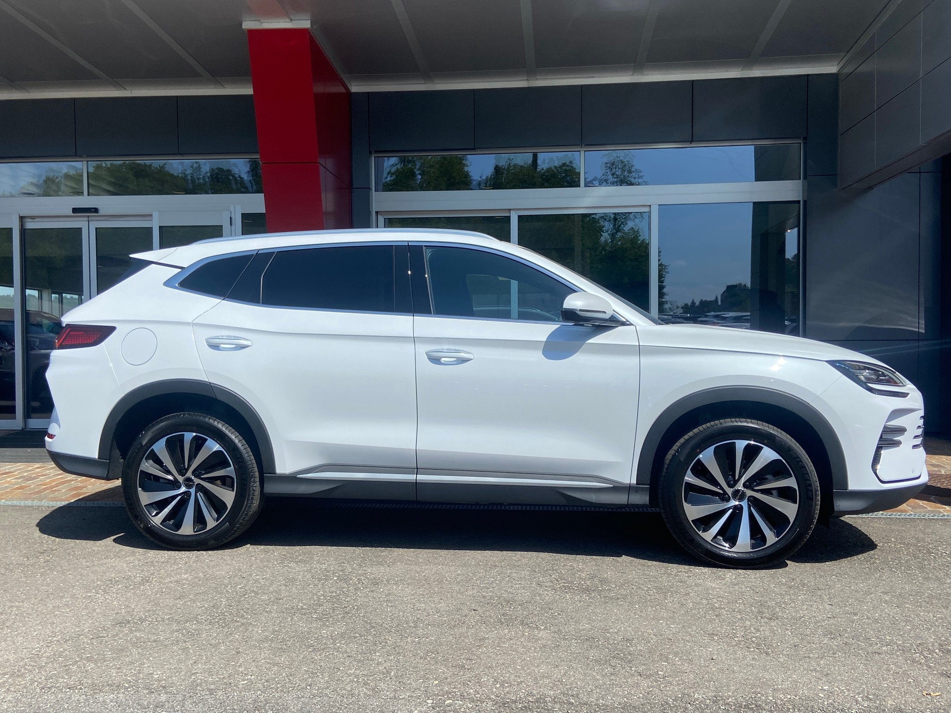 BYD Seal U DM-i Design AWD-image-13