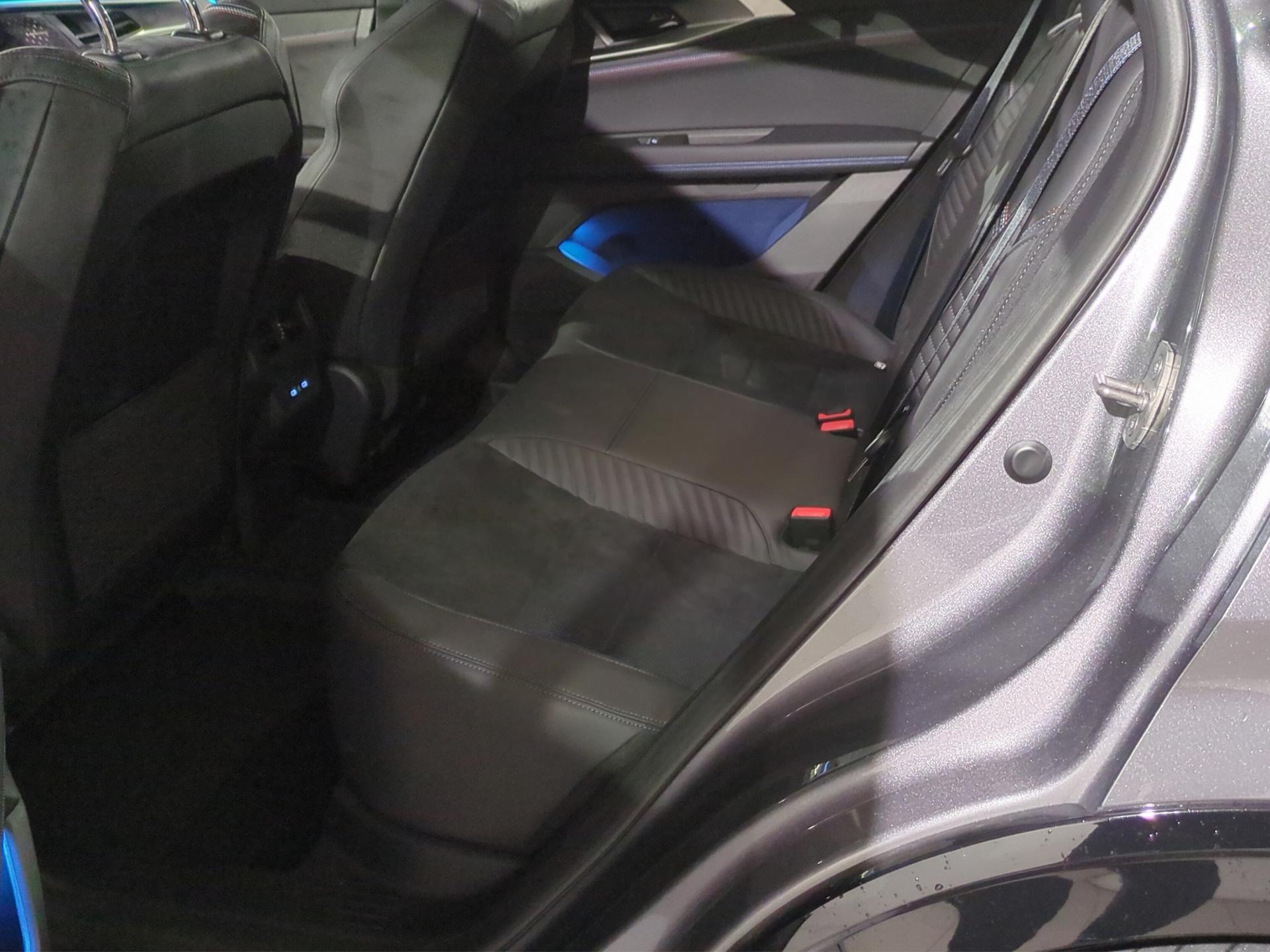 RENAULT Rafale 1.2 E-Tech Hybrid 200 Esprit Alpine-image-14