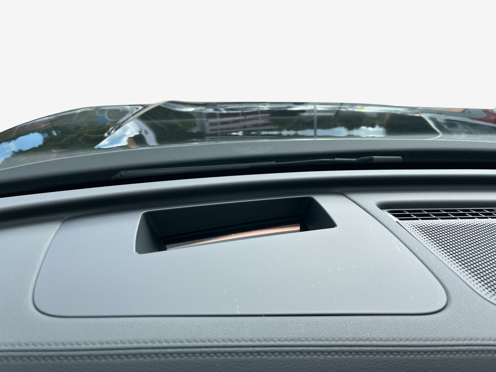 VW Tiguan 2.0 TSI DSG Life 4Motion-image-15