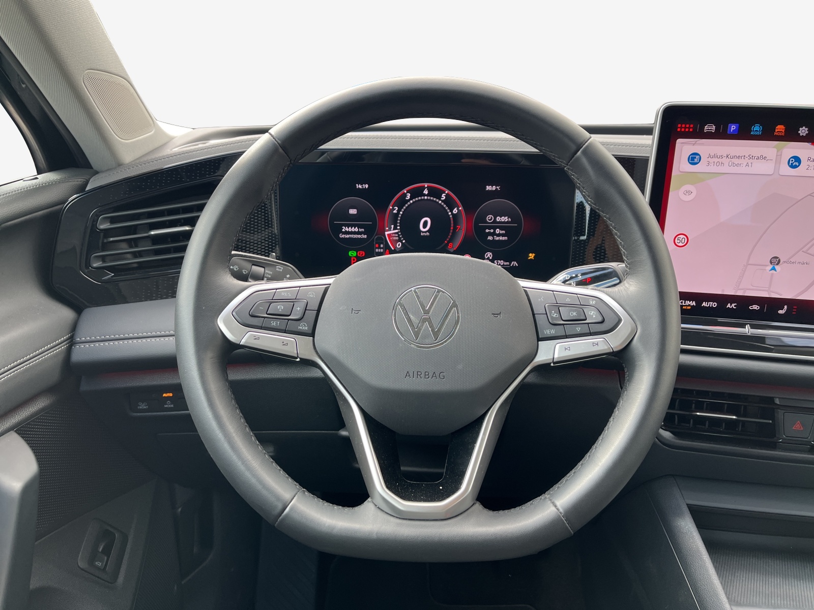 VW Tiguan 2.0 TSI DSG Life 4Motion-image-9