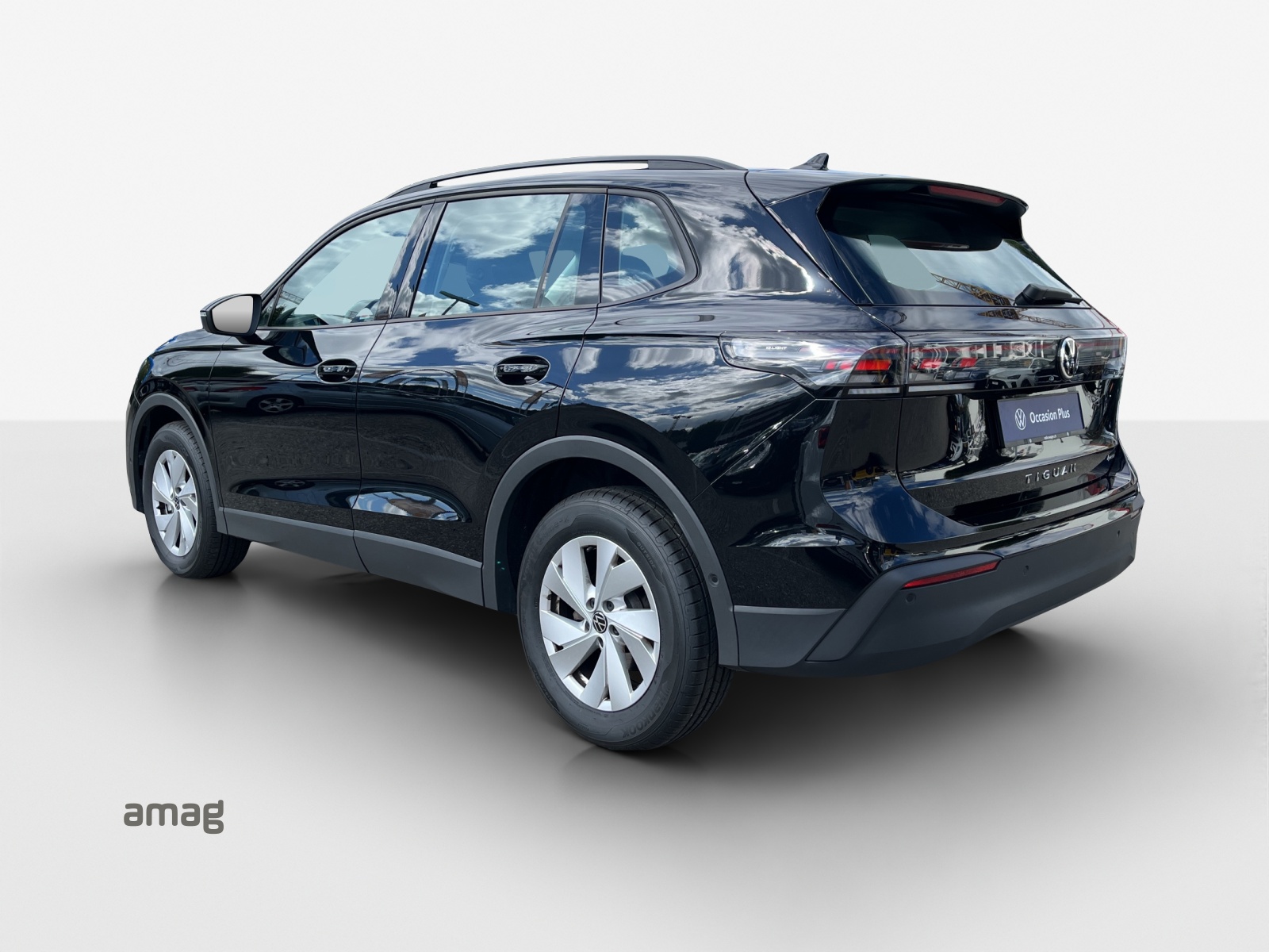 VW Tiguan 2.0 TSI DSG Life 4Motion-image-2