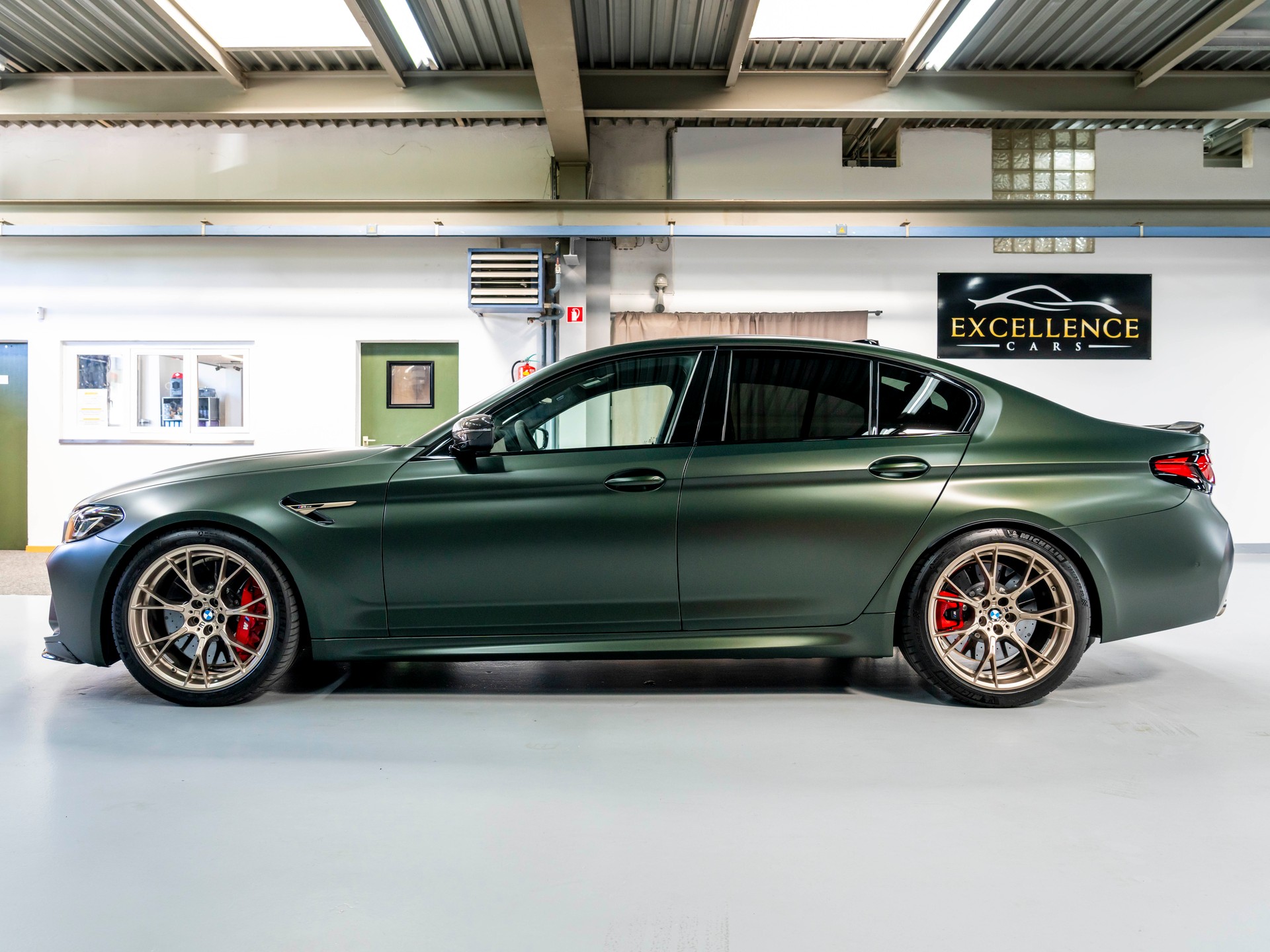 BMW M5 xDrive CS Drivelogic-showroom-element-3