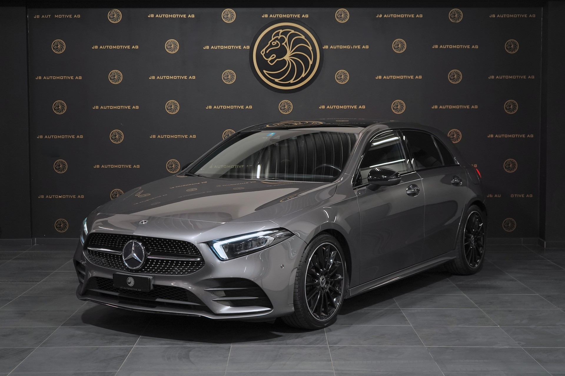 MERCEDES-BENZ A 250 4Matic AMG Line 4Matic 7G-DCT *Totwinkel-Assistent, 1 Jahr/20000km Garantie, Frisch ab MFK*-image-0
