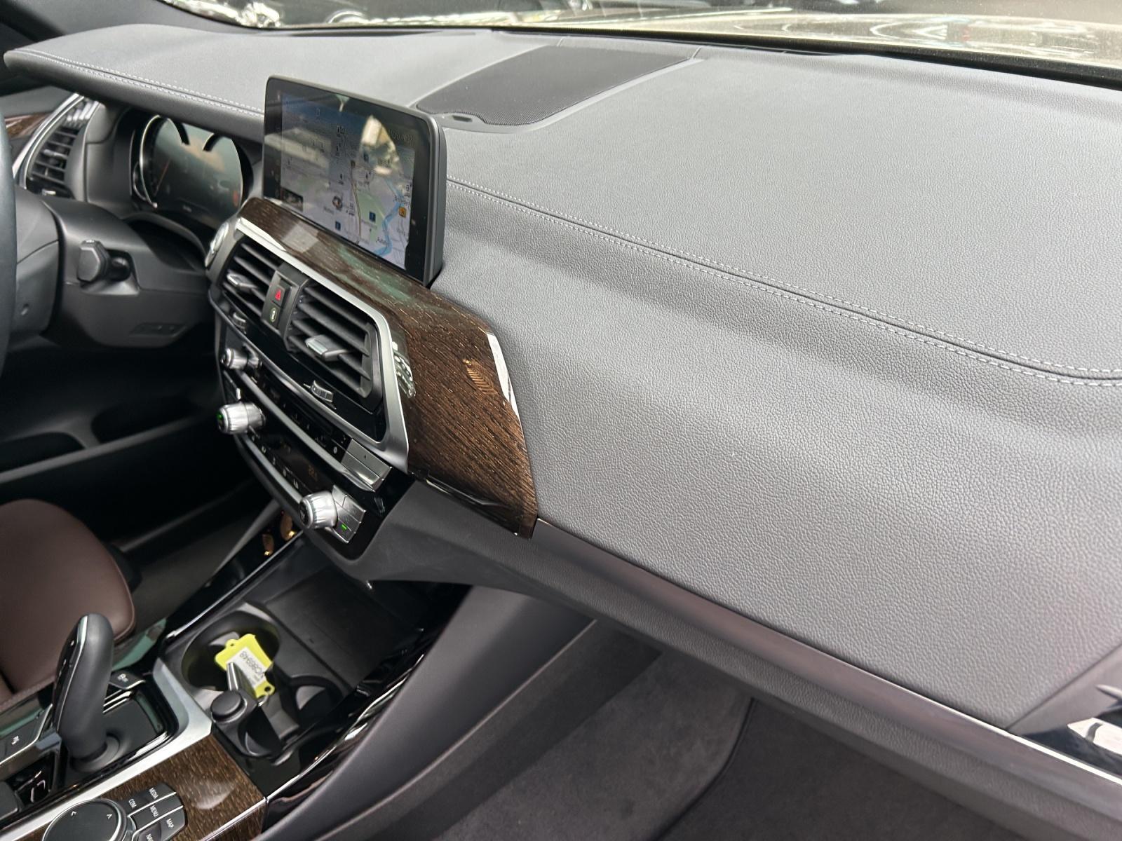 BMW X3 30i xDrive-image-14