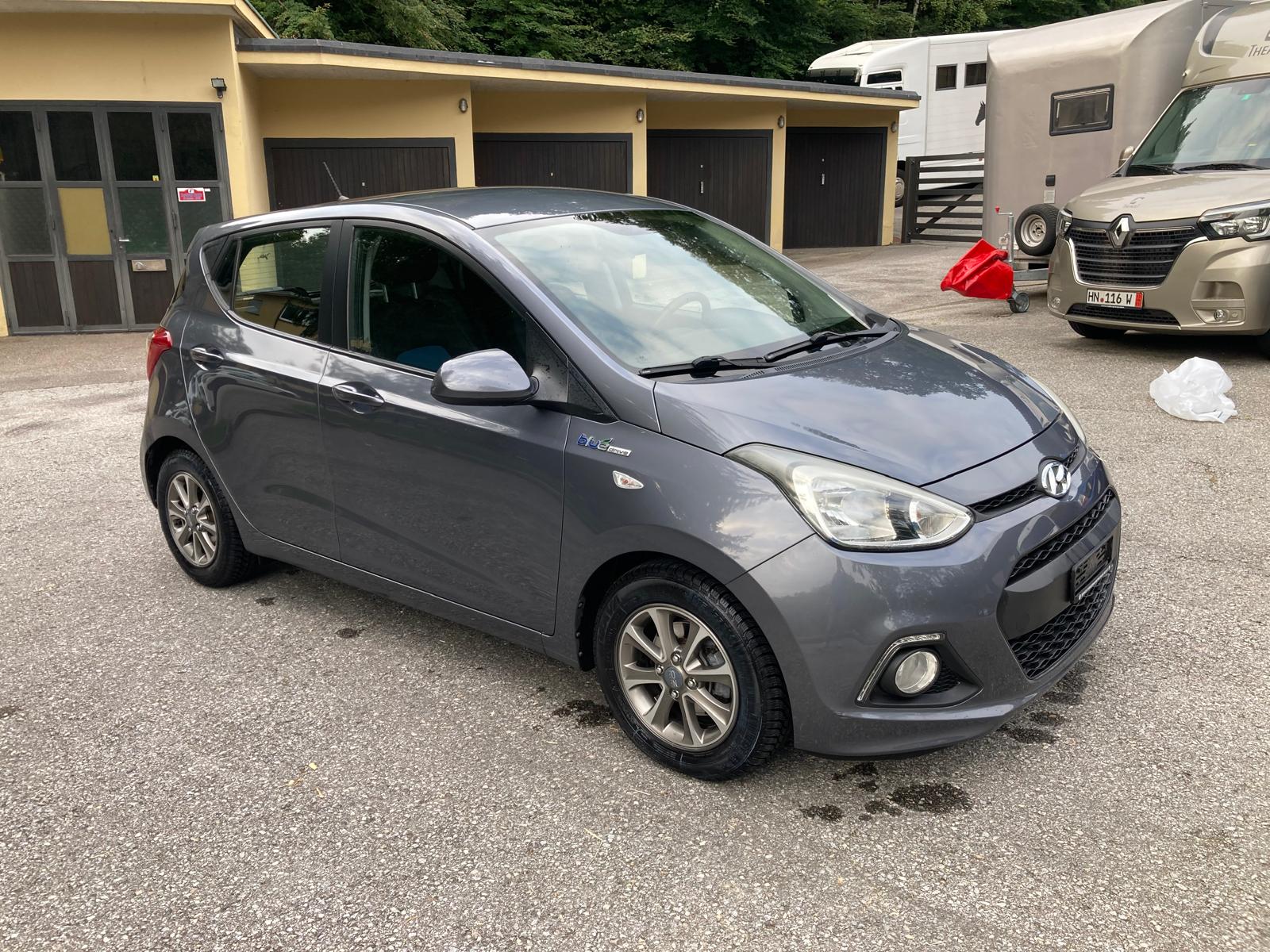 HYUNDAI i10 1.0 Style-image-0