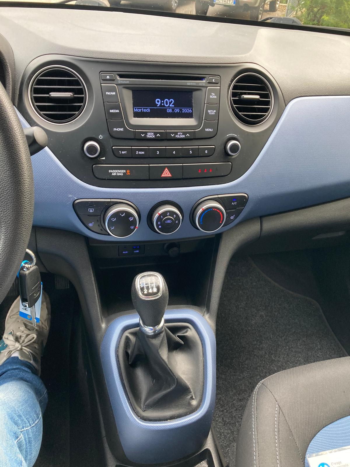HYUNDAI i10 1.0 Style-image-13