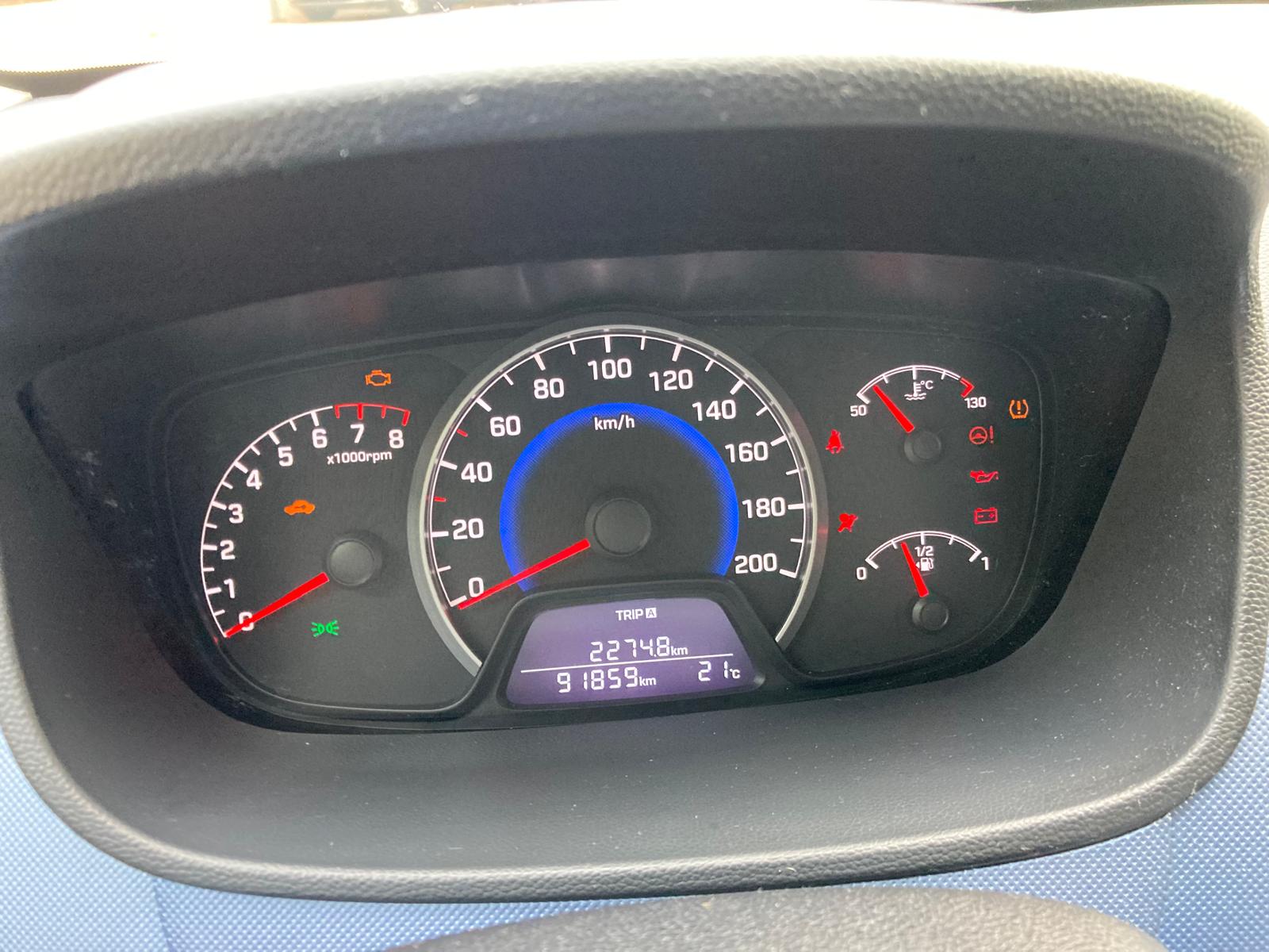 HYUNDAI i10 1.0 Style-image-11
