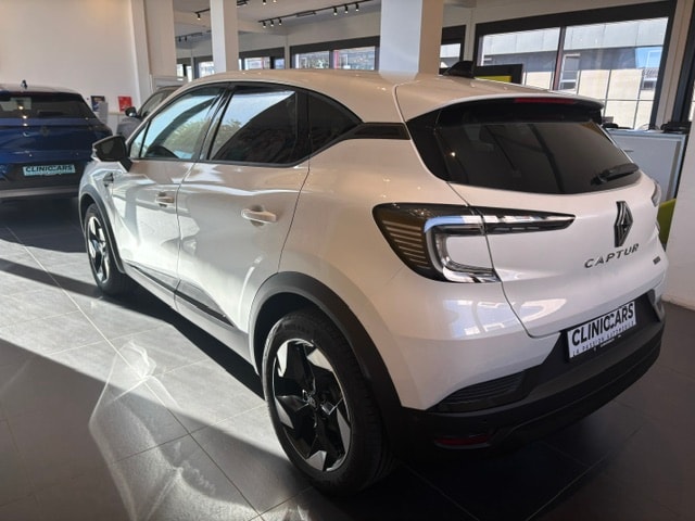 RENAULT Captur 1.8 E-Tech 160 Techno DHT-image-5