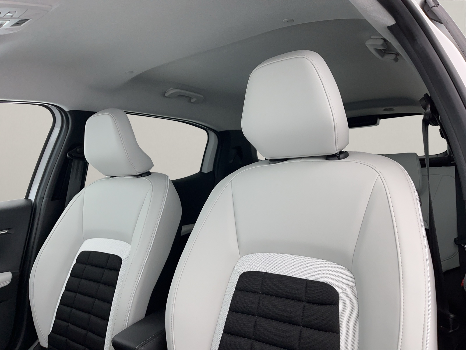 CITROEN C3 Aircross 1.2 Hybrid Max-image-14