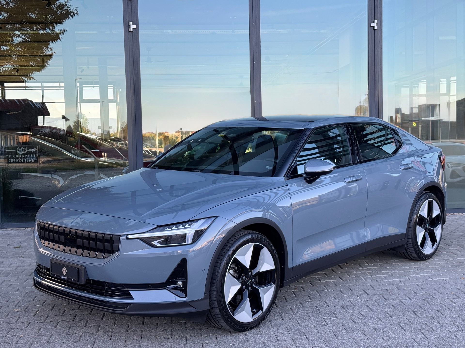 POLESTAR Polestar 2 Long Range Dual 78 kWh MY23-image-2