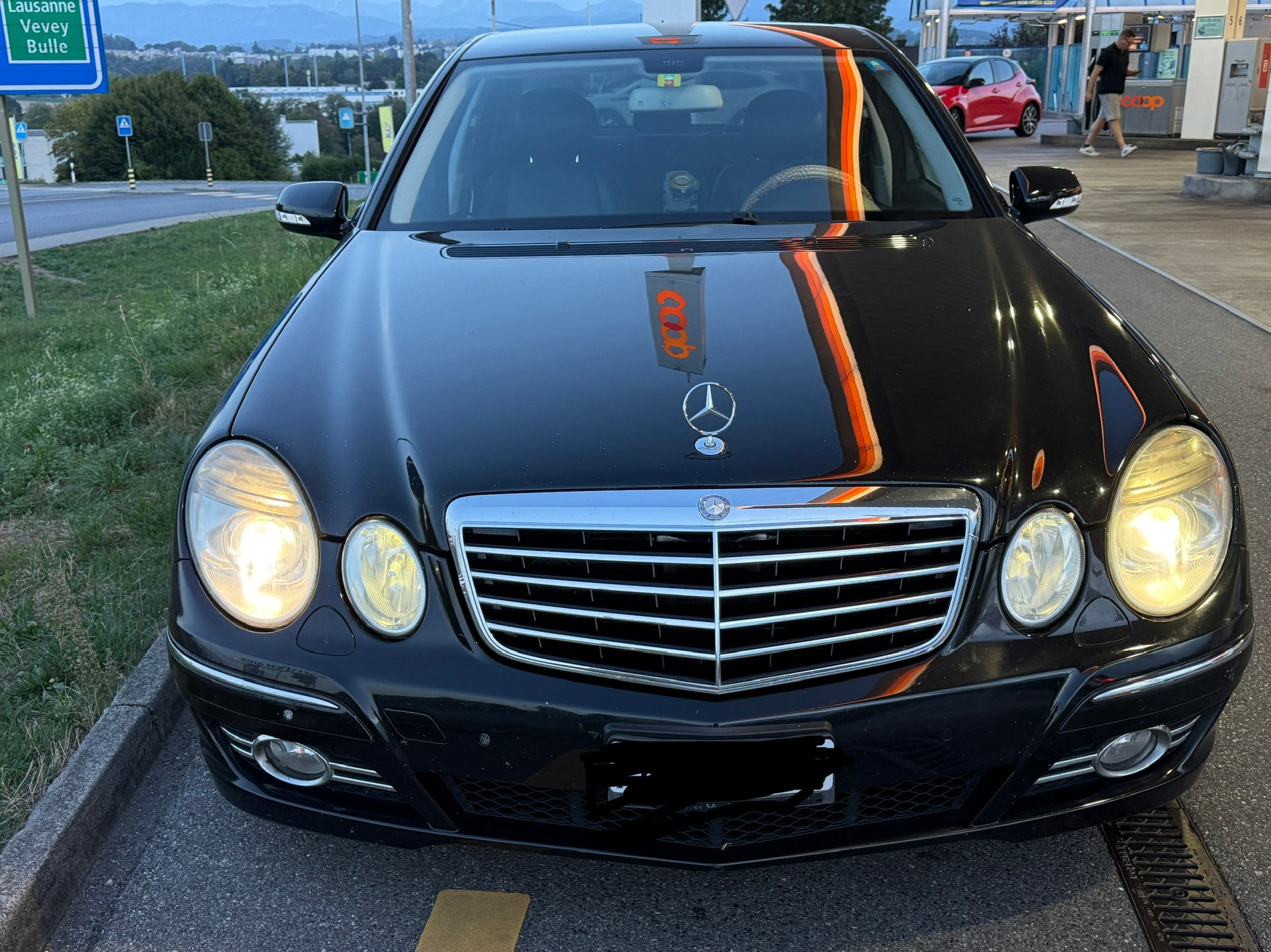 MERCEDES-BENZ E 280 Avantgarde-image-0