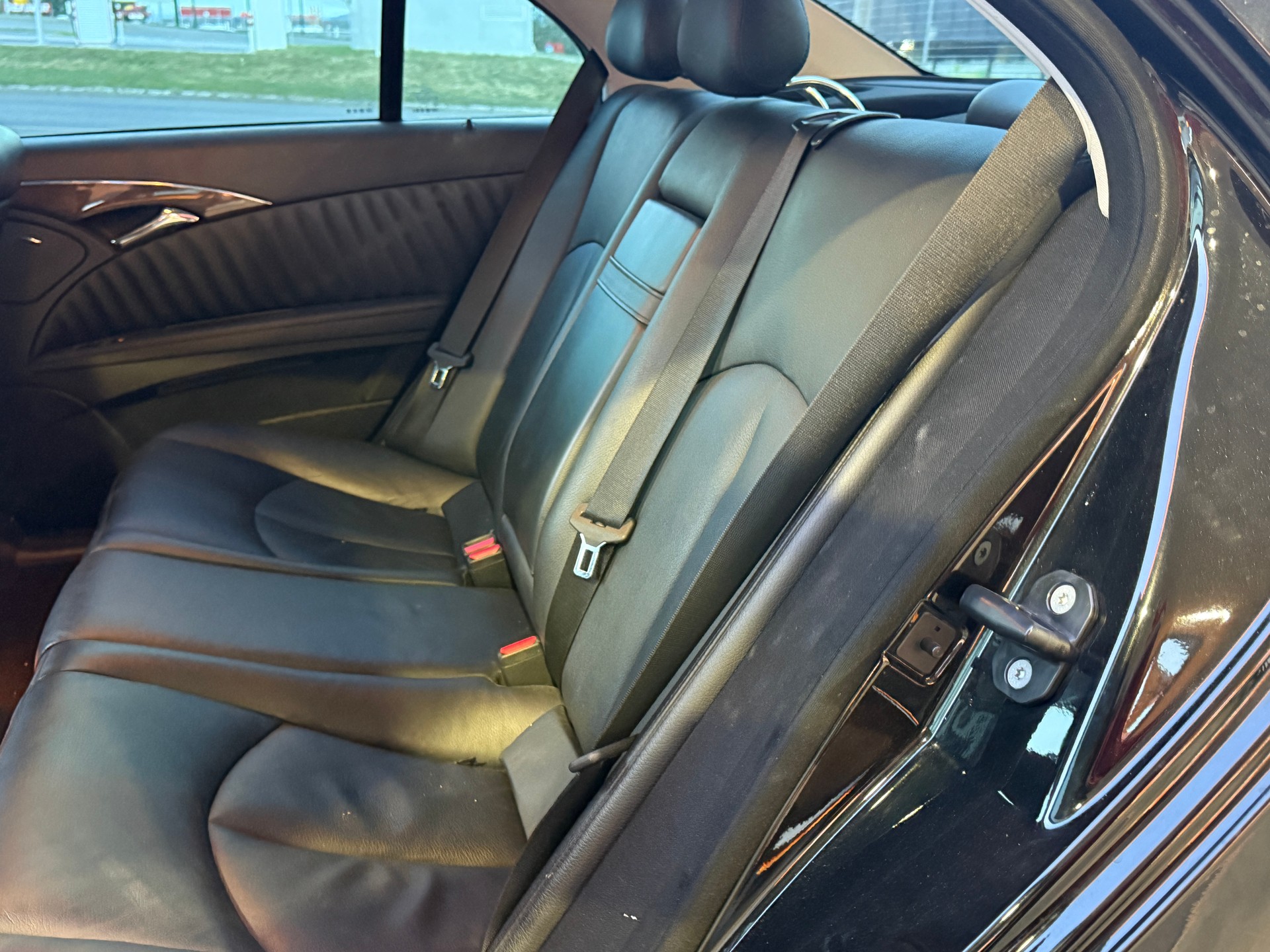MERCEDES-BENZ E 280 Avantgarde-image-5