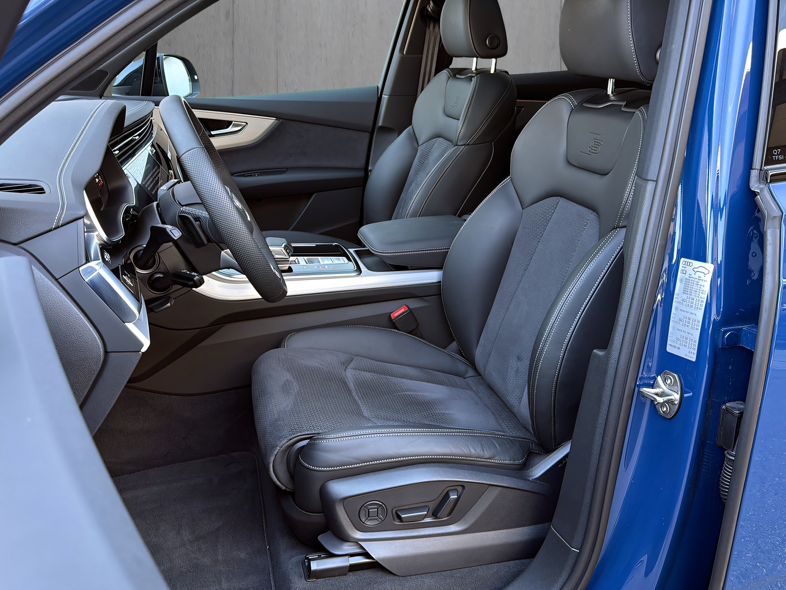AUDI Q7 SUV TFSI quattro 250 kW S line*Panodach, 7-Plätzer, Standheizung, Allradlenkung, B&O Sound, (5-Jahre Garantie),Np.145'260.-*-image-10