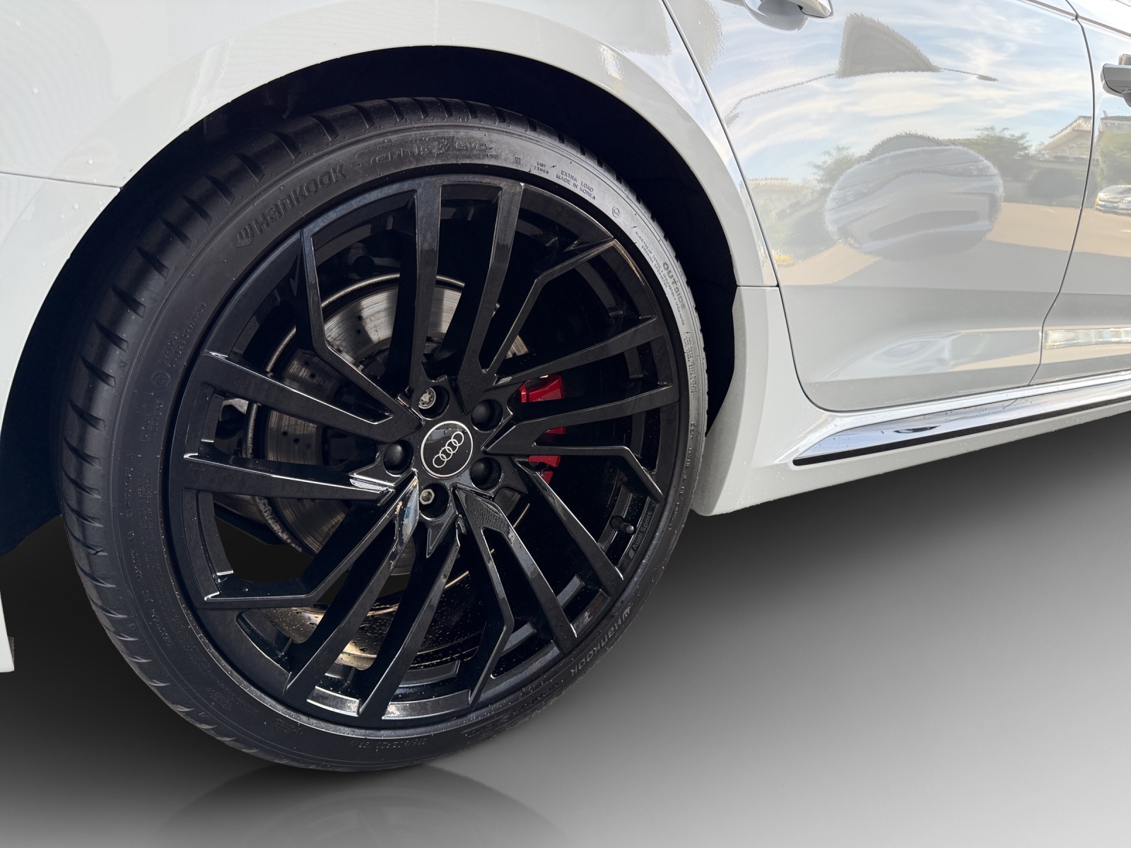 AUDI RS4 Avant quattro tiptronic-image-13
