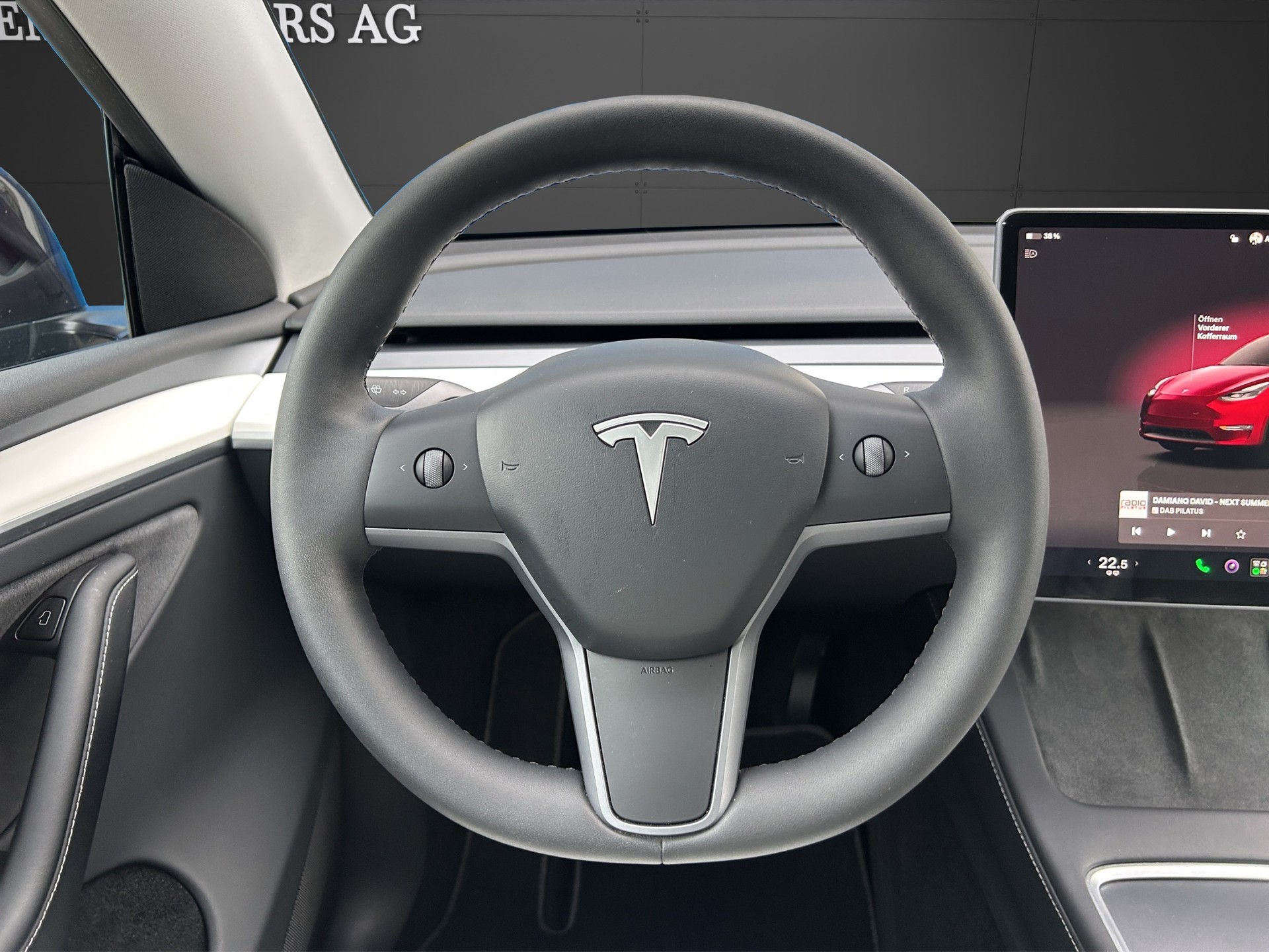 TESLA Model Y Long Range RWD / Model 2024 / WLTP 600 Km-image-11
