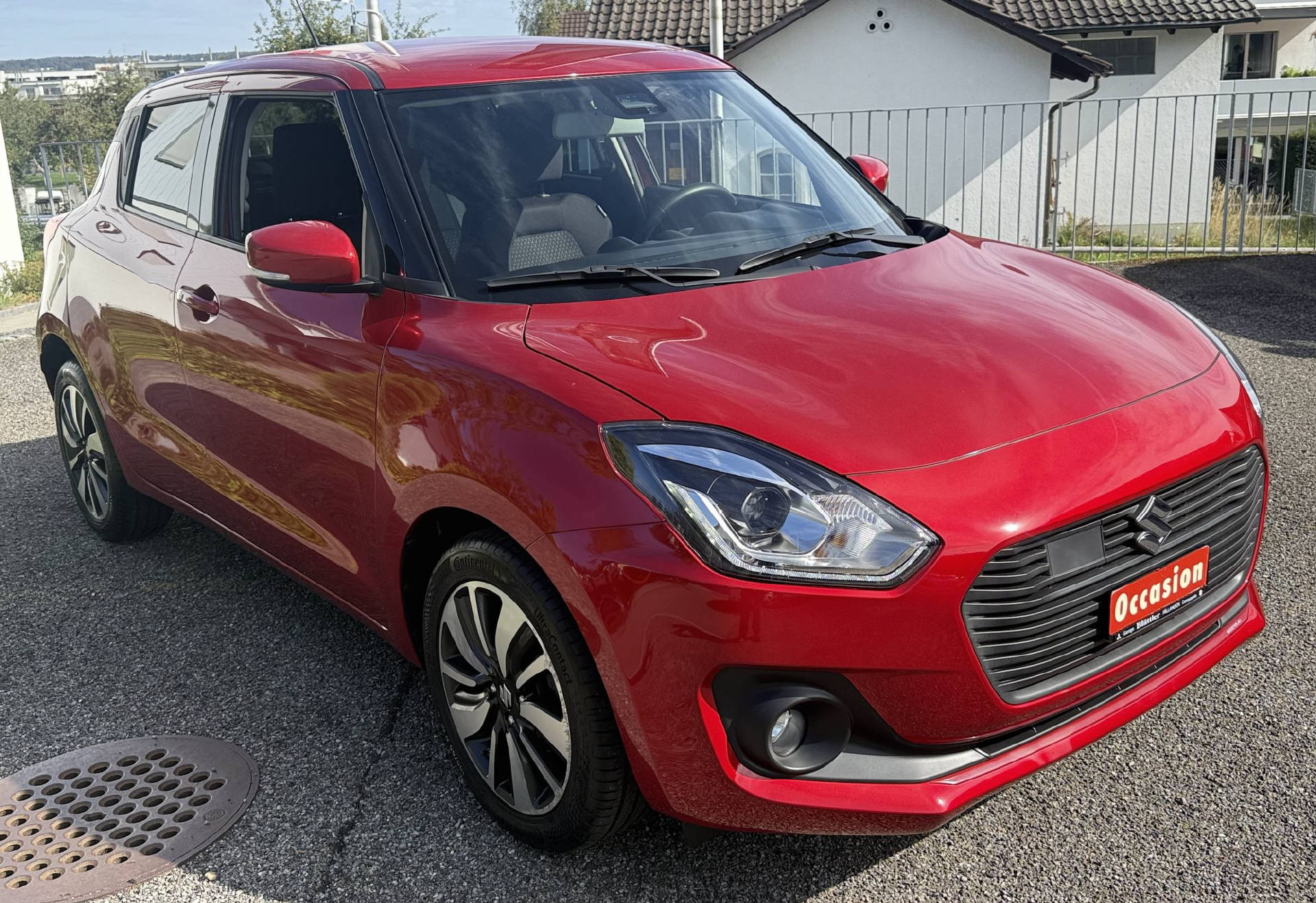SUZUKI Swift 1.0 T Compact Top-image-1