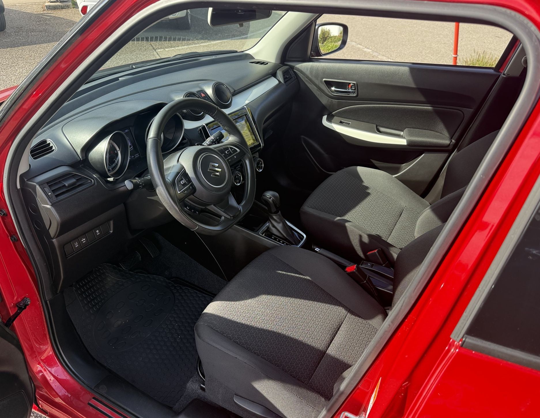 SUZUKI Swift 1.0 T Compact Top-image-5