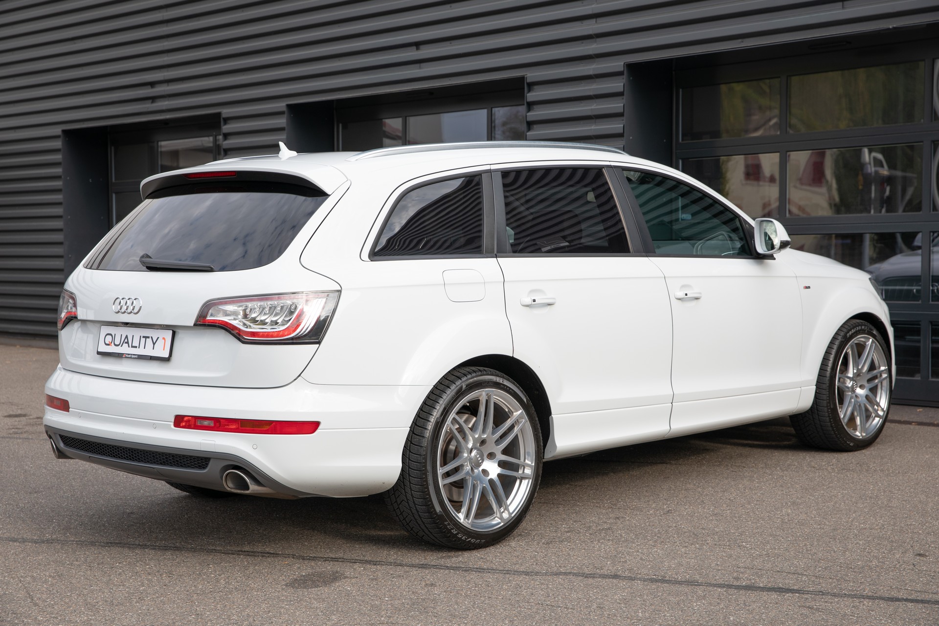AUDI Q7 4.2 TDI quattro tiptronic-image-5