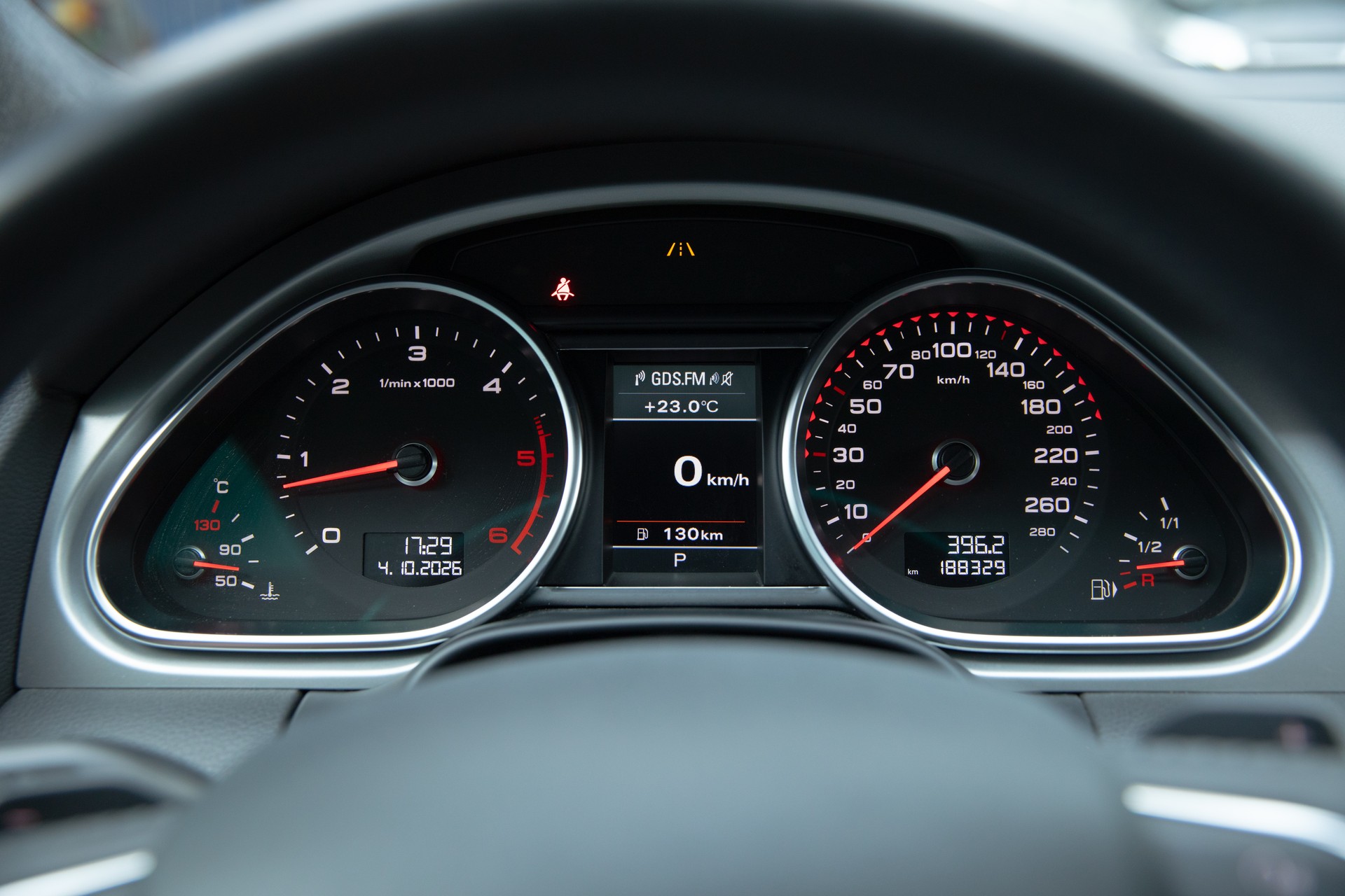 AUDI Q7 4.2 TDI quattro tiptronic-image-10