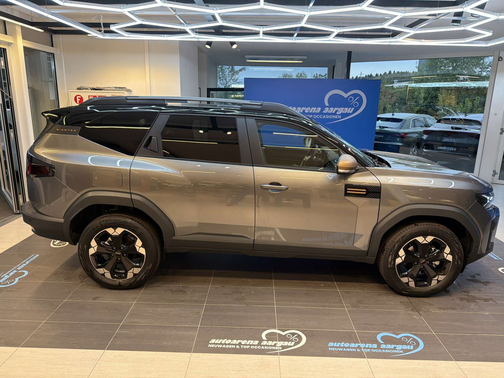 DACIA Bigster HEV 155 Extreme Automat-image-11