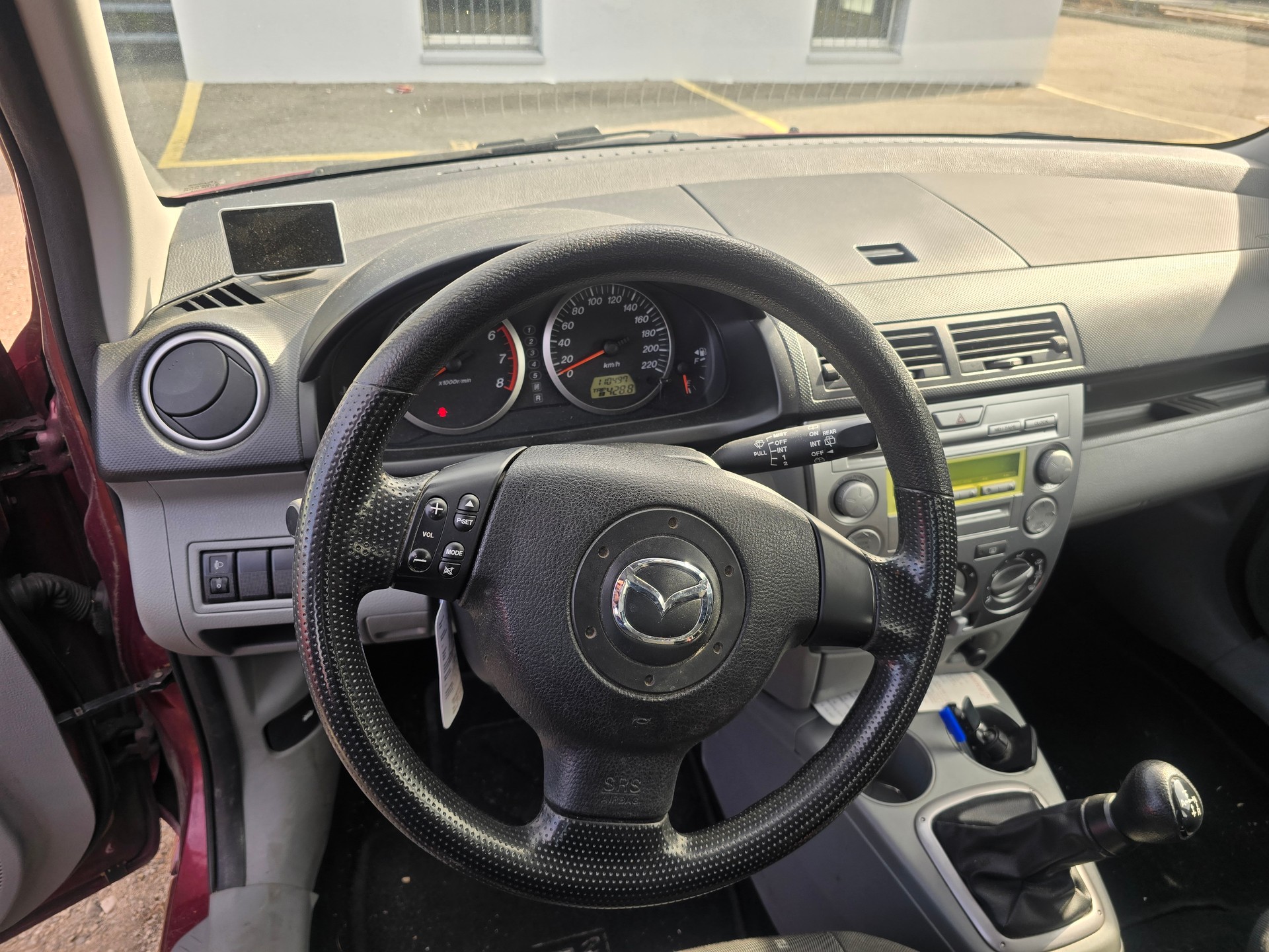 MAZDA 2 1.4i 16V Confort-image-8