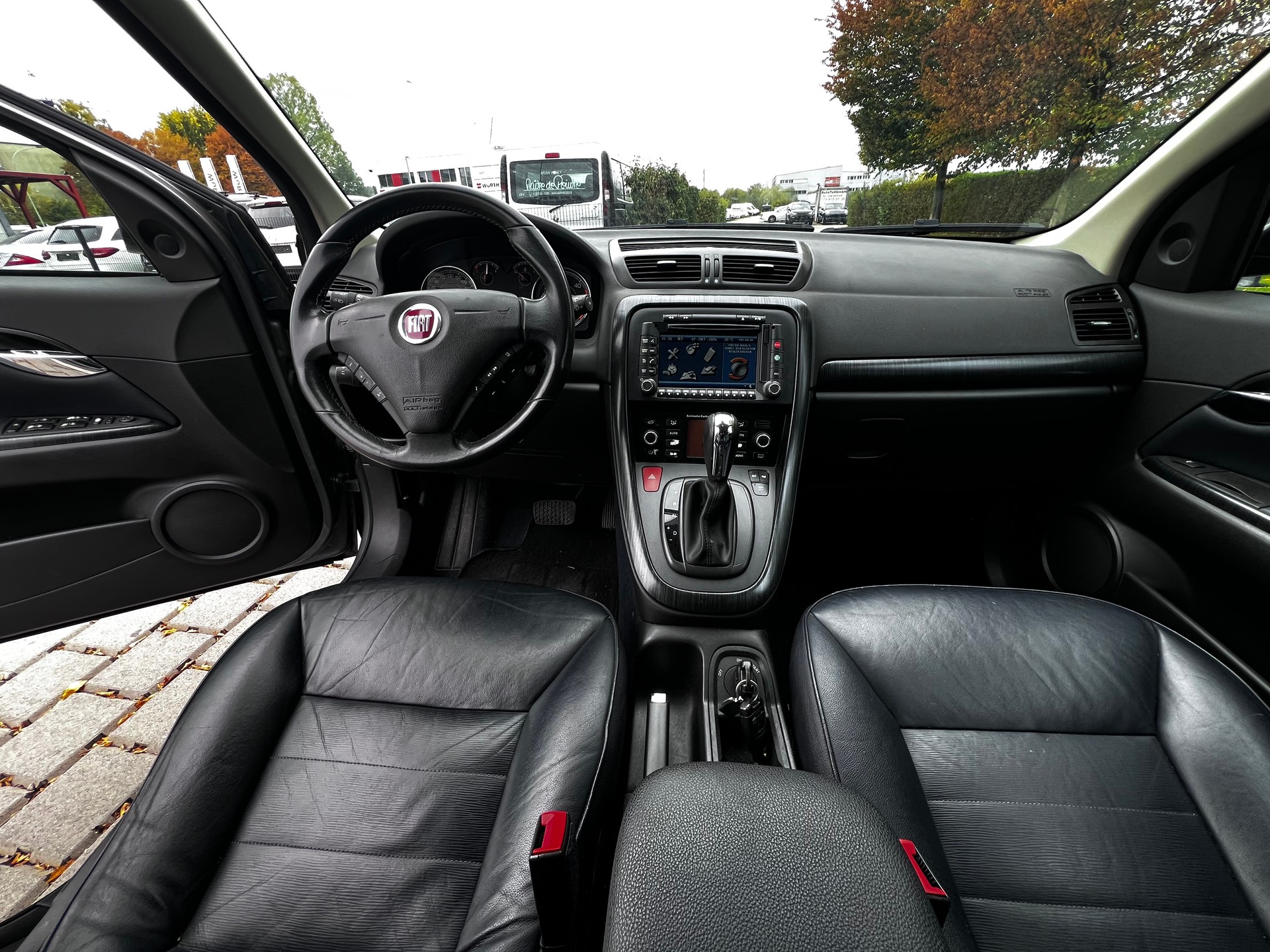 FIAT Croma 1.9 16V JTD Dynamic Automatic-image-11