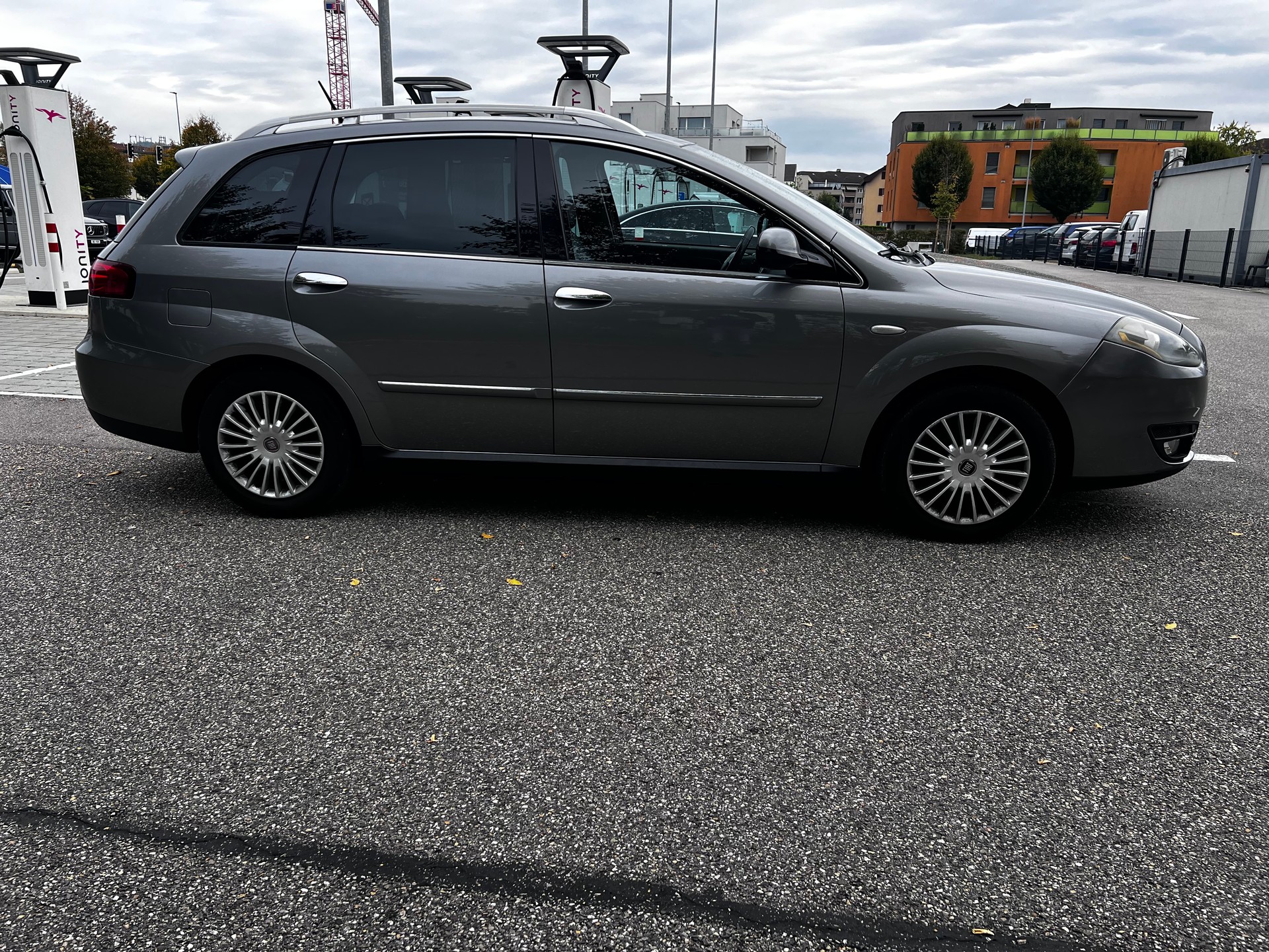 FIAT Croma 1.9 16V JTD Dynamic Automatic-image-6
