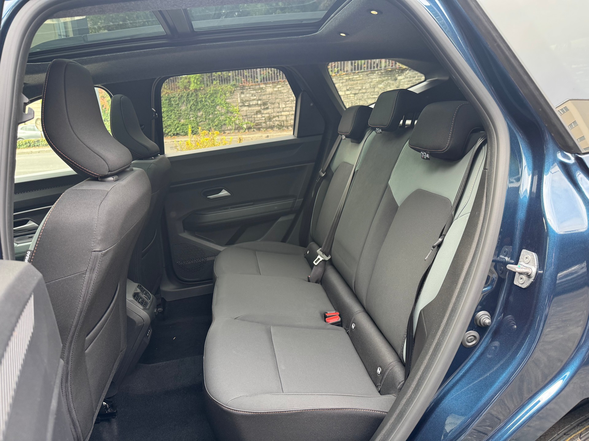 DACIA Bigster HEV 155 Extreme-image-12