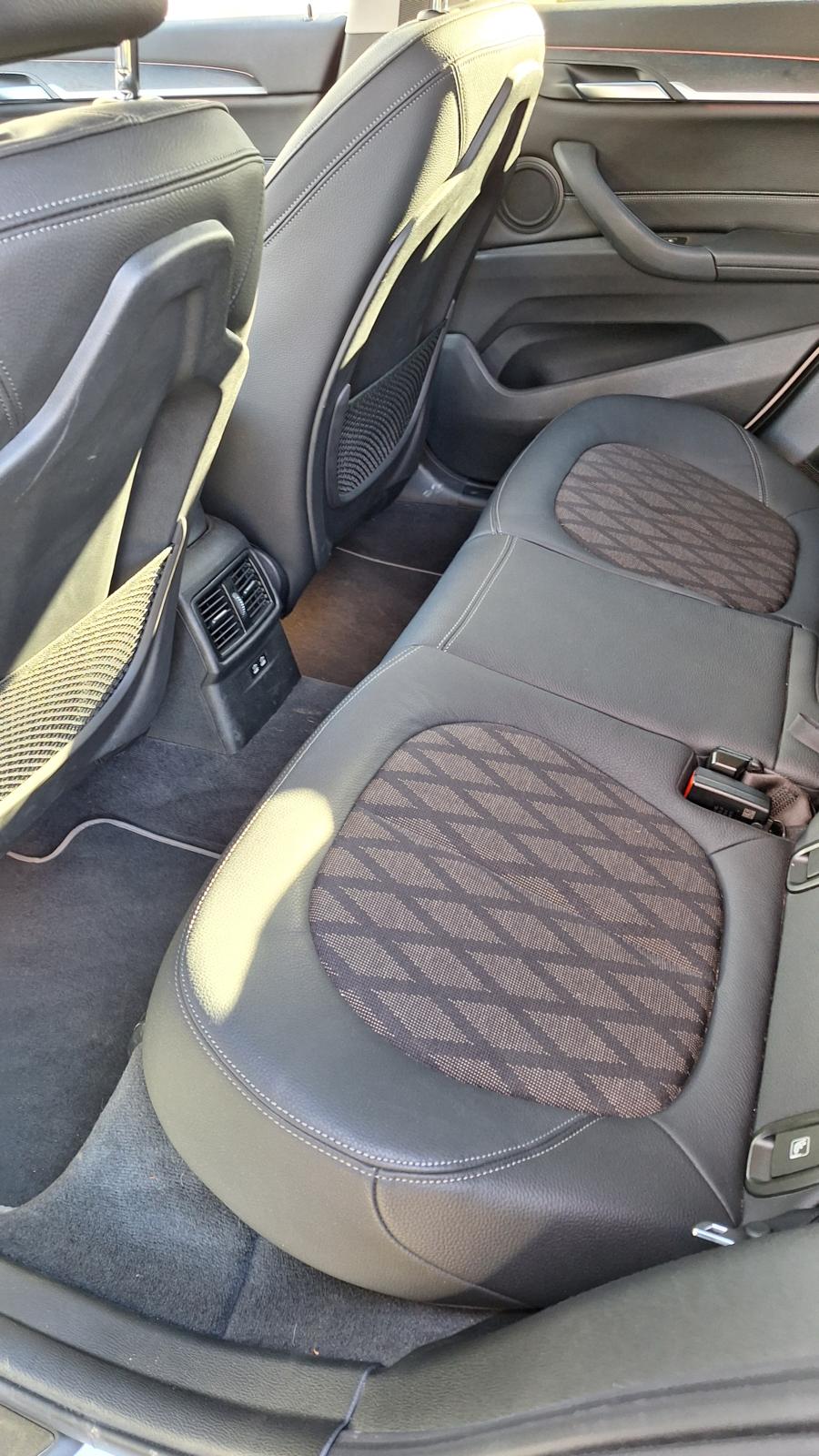 BMW 18d sDrive-image-5