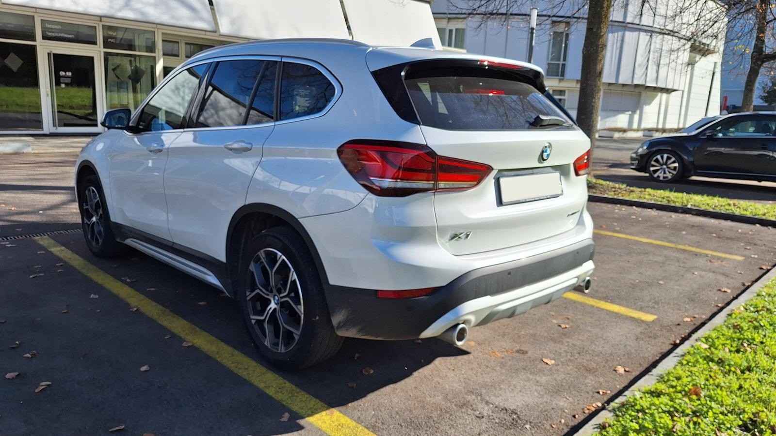 BMW 18d sDrive-image-2