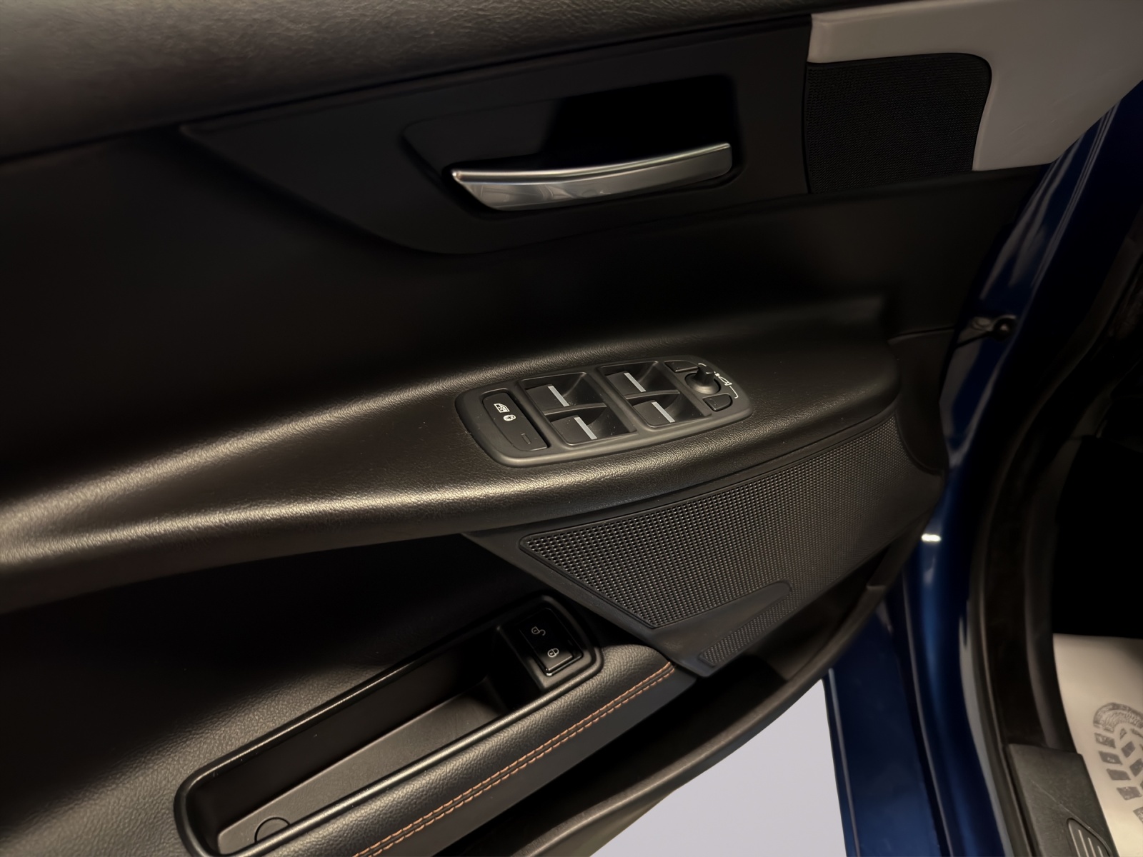 JAGUAR XE 20d Pure Automat-image-14