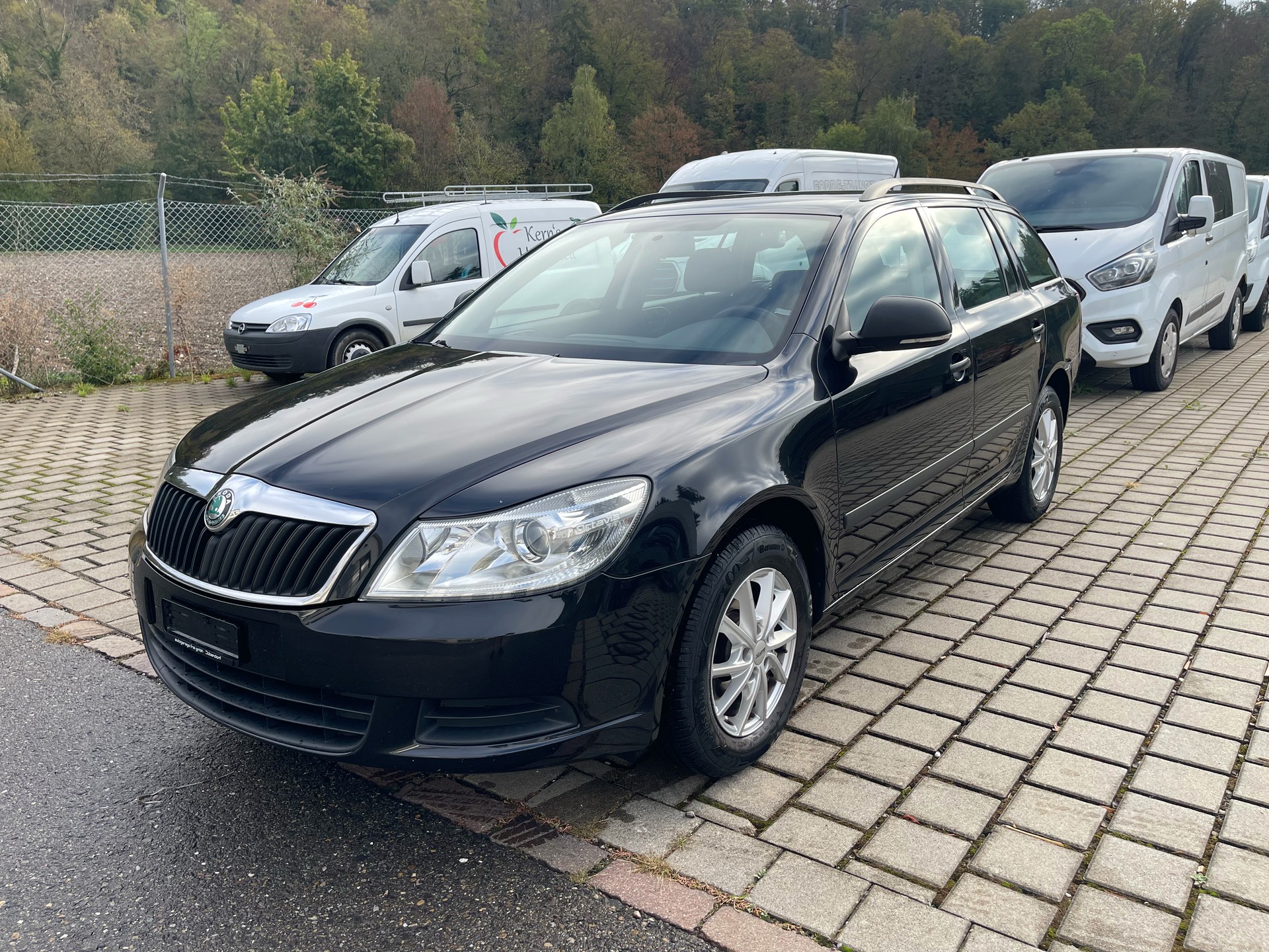 SKODA Octavia Combi 1.4 TSI Ambition-image-0