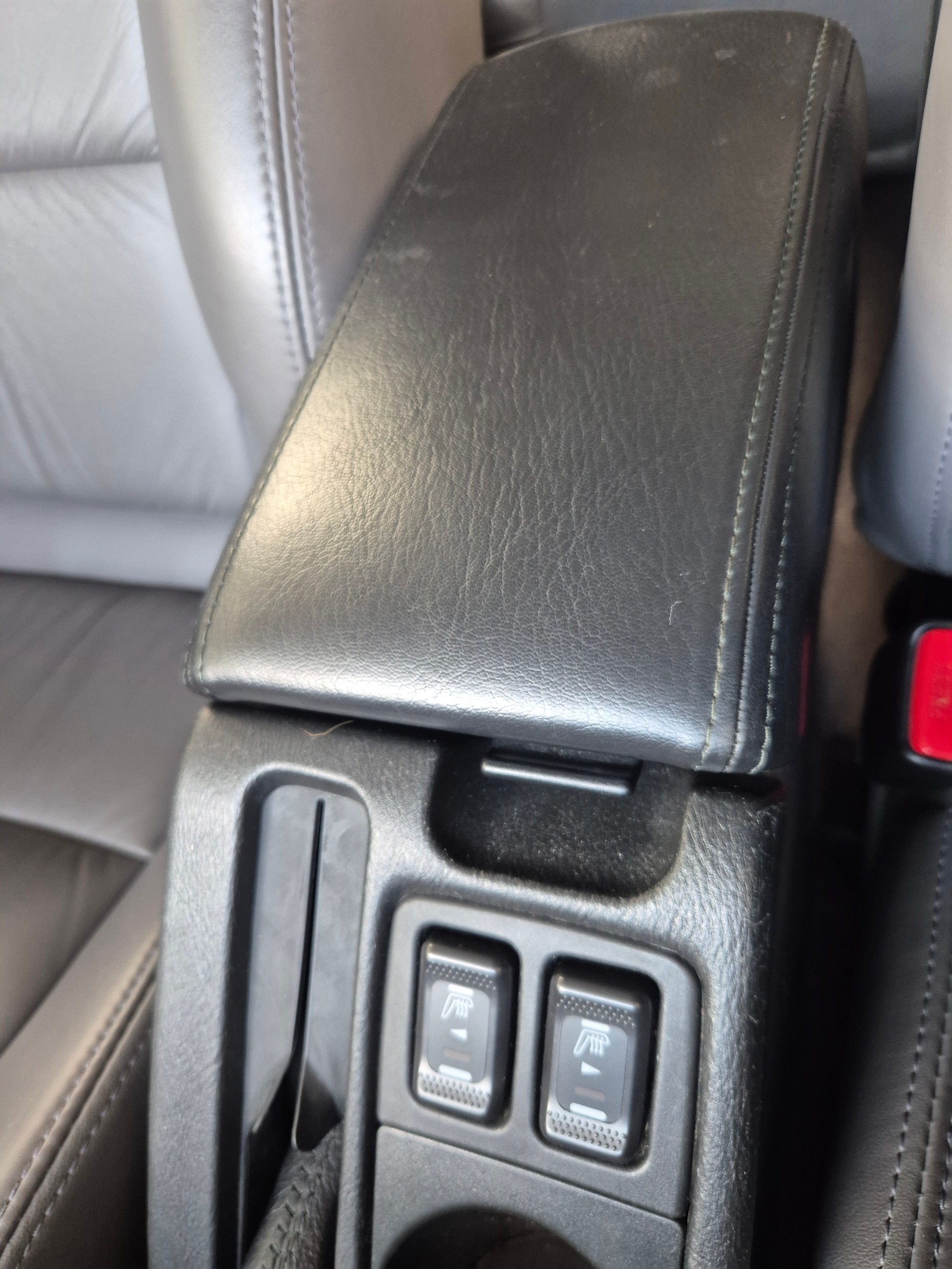 SUBARU Outback 2.5 Image-image-5