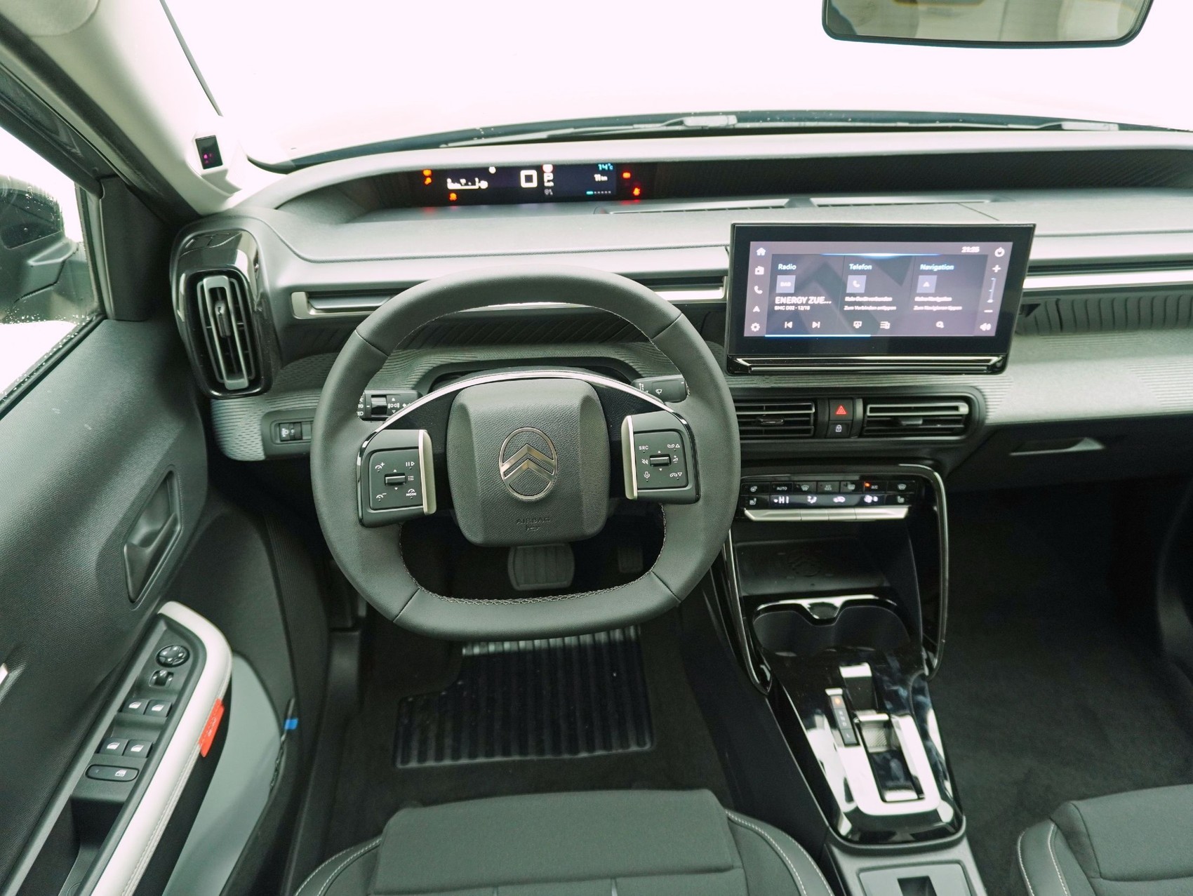 CITROEN C3 1.2 Hybrid Tonic+-image-9