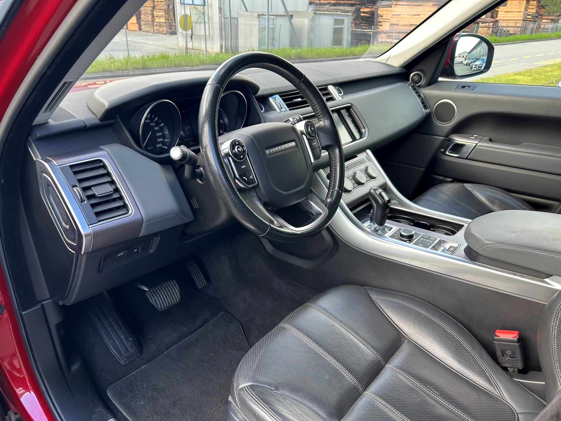 LAND ROVER Range Rover Sport 3.0 TDV6 S Automatic-image-10
