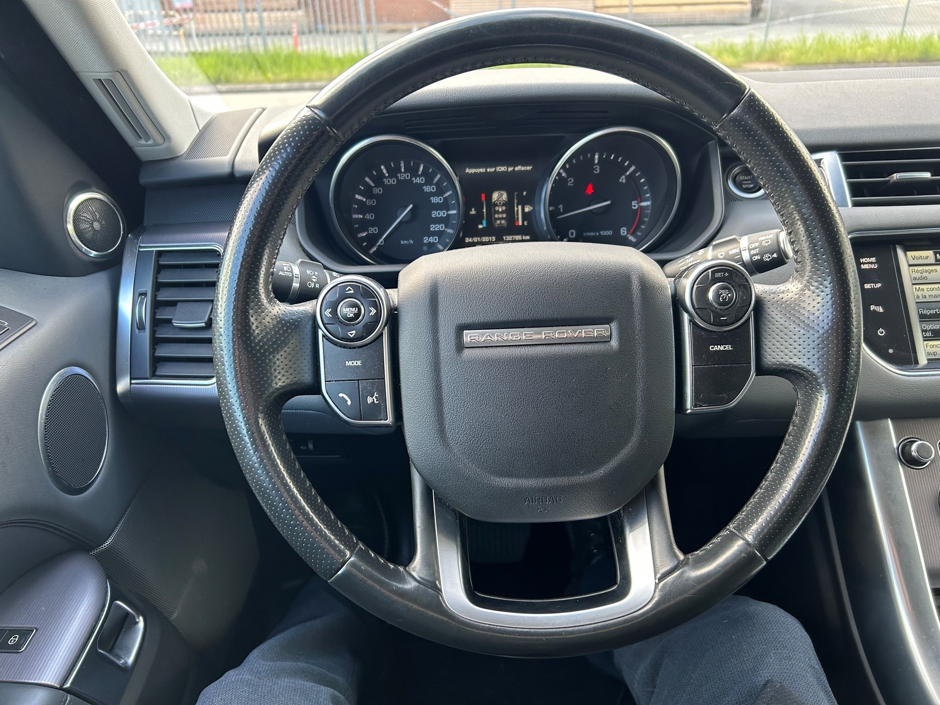 LAND ROVER Range Rover Sport 3.0 TDV6 S Automatic-image-11