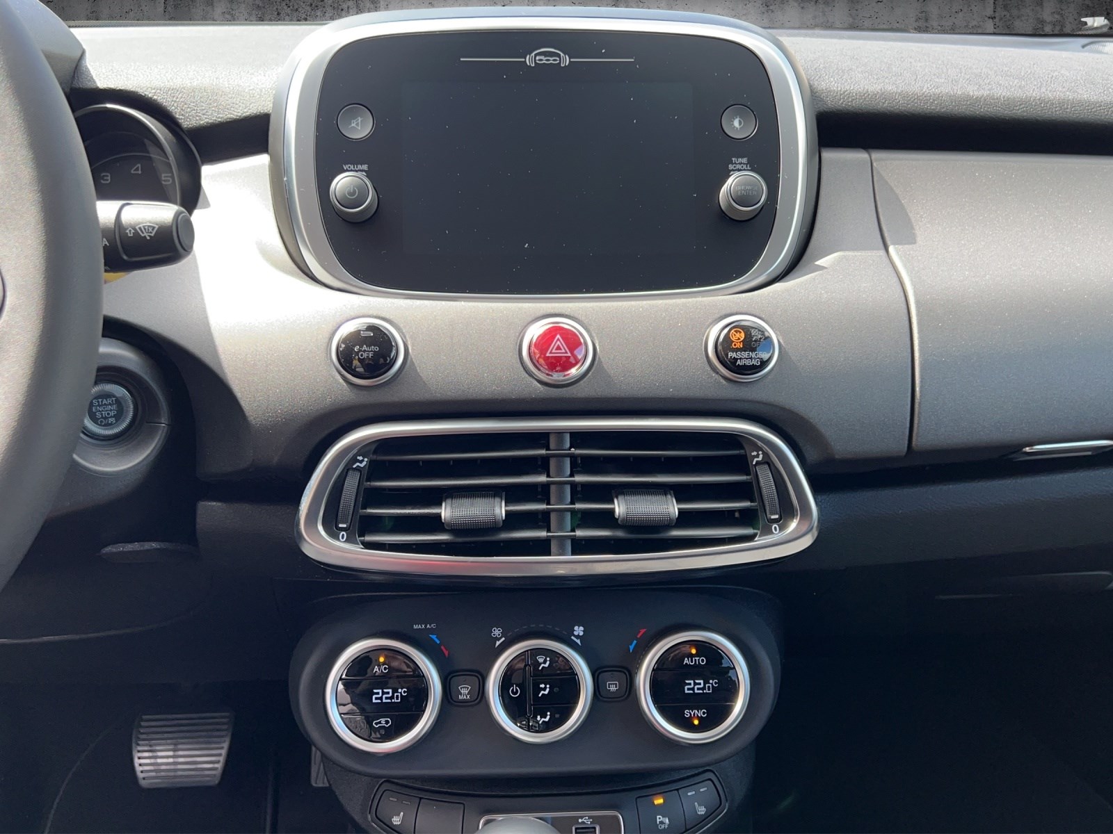 FIAT 500X 1.5 Hybrid Swiss Edition-image-12