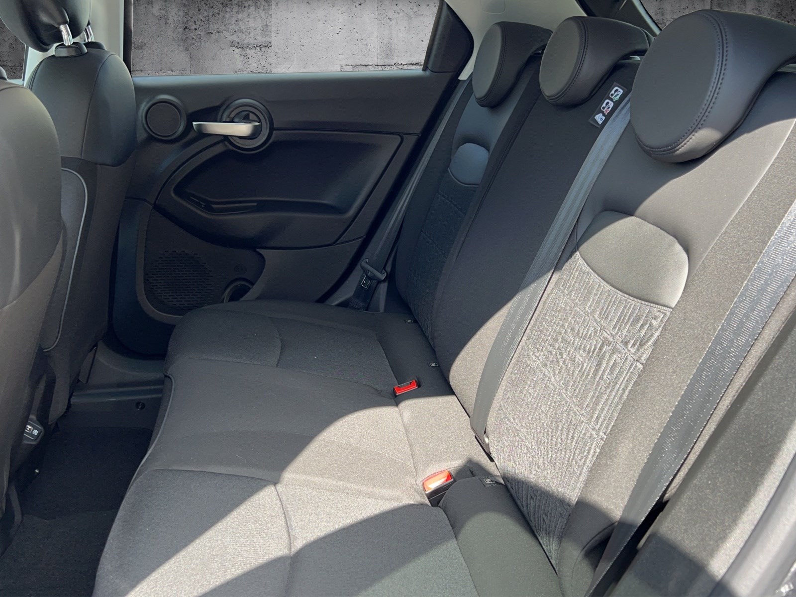 FIAT 500X 1.5 Hybrid Swiss Edition-image-13