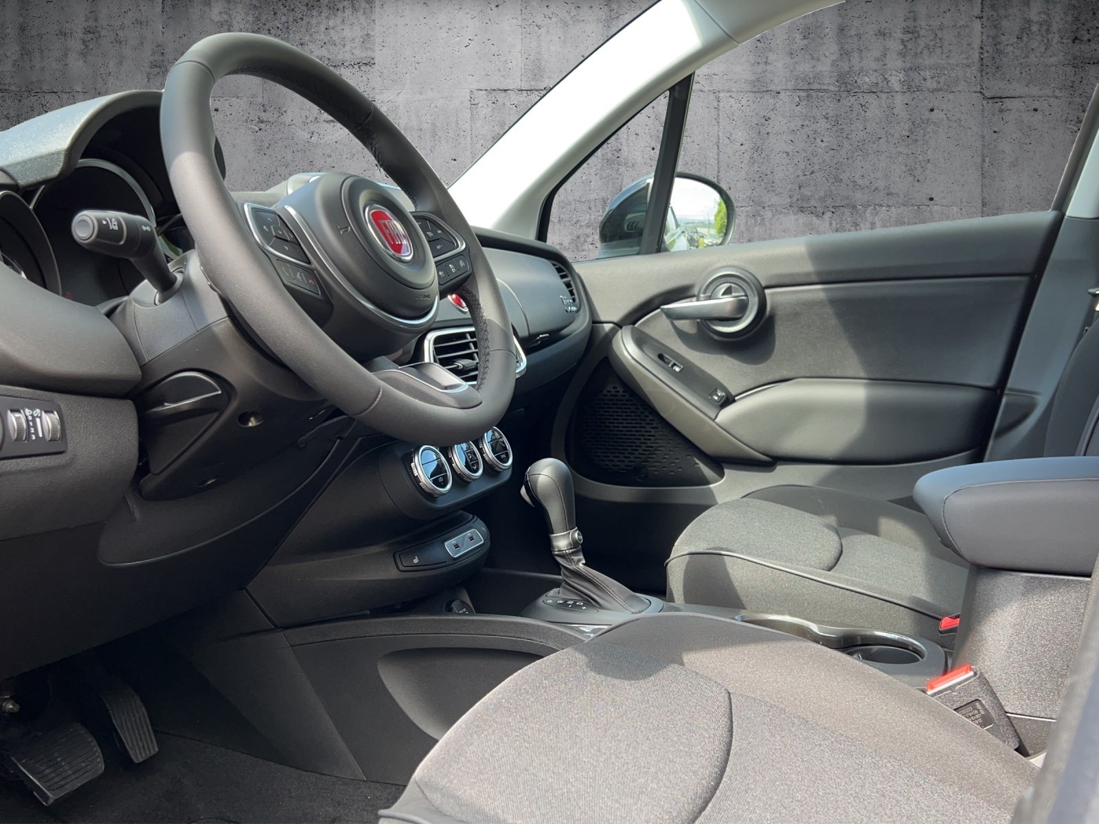 FIAT 500X 1.5 Hybrid Swiss Edition-image-9