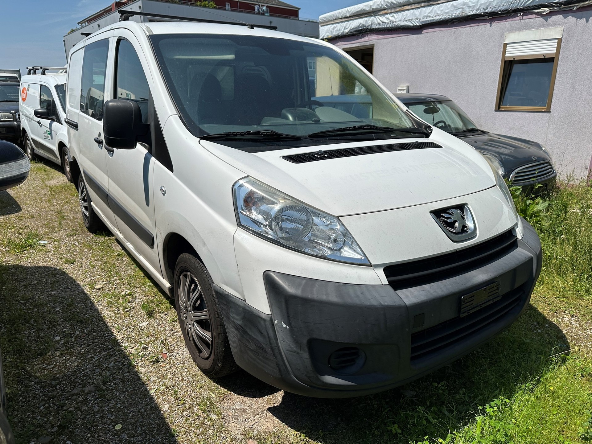 PEUGEOT Expert 2.0 HDi 227 L1H1-image-2