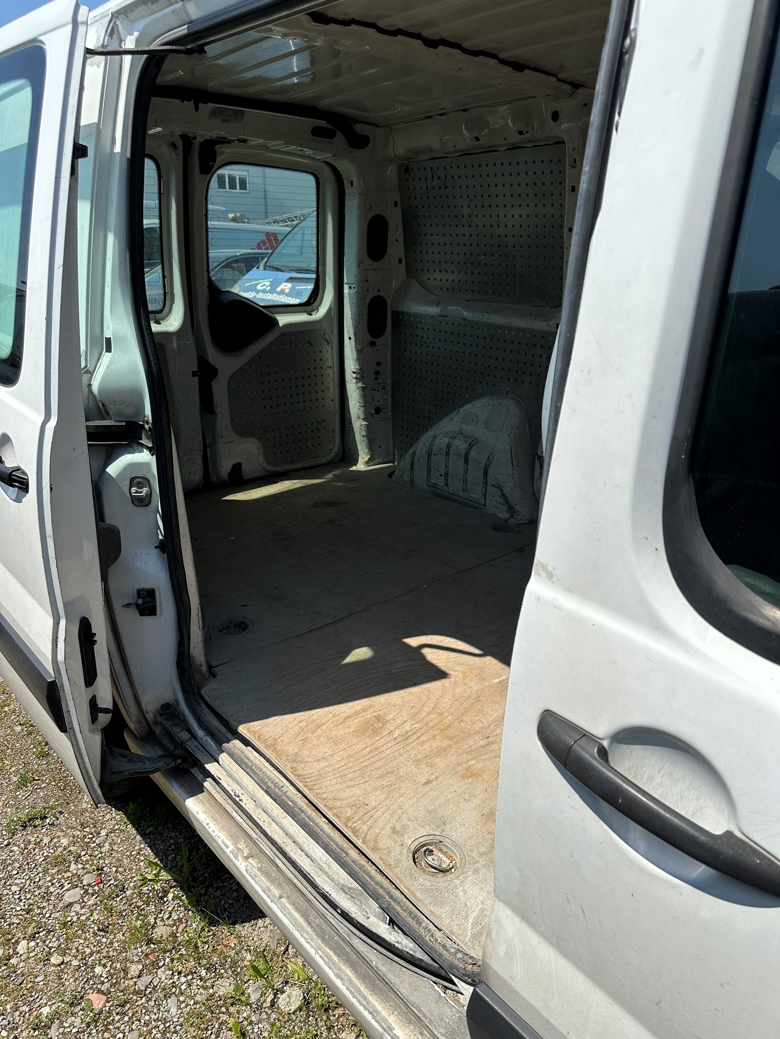 PEUGEOT Expert 2.0 HDi 227 L1H1-image-7