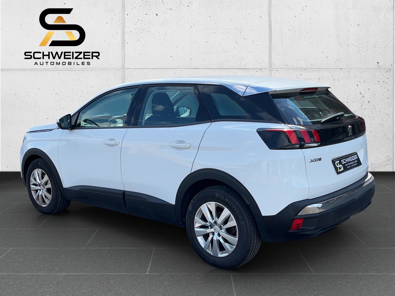 PEUGEOT 3008 1.2 PureTech Active-image-5