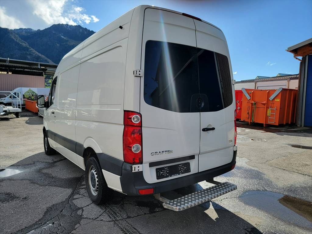 VW Crafter 35 2.5 TDI 109 PS-image-2