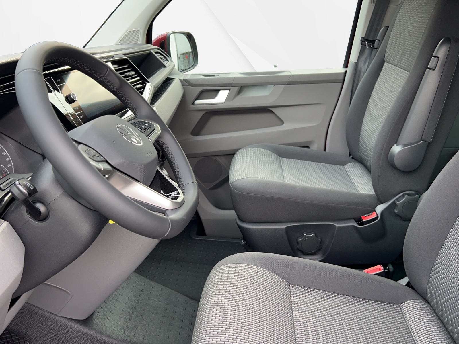 VW T6.1 2.0 TDI DSG-image-9