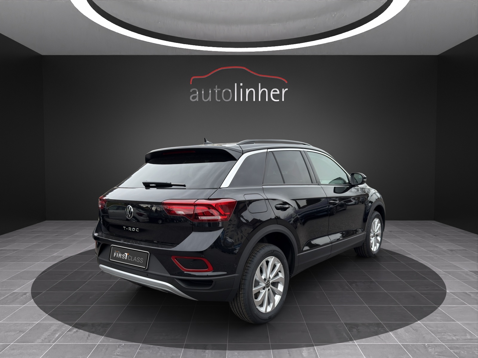 VW T-Roc 1.0 TSI Life-image-4