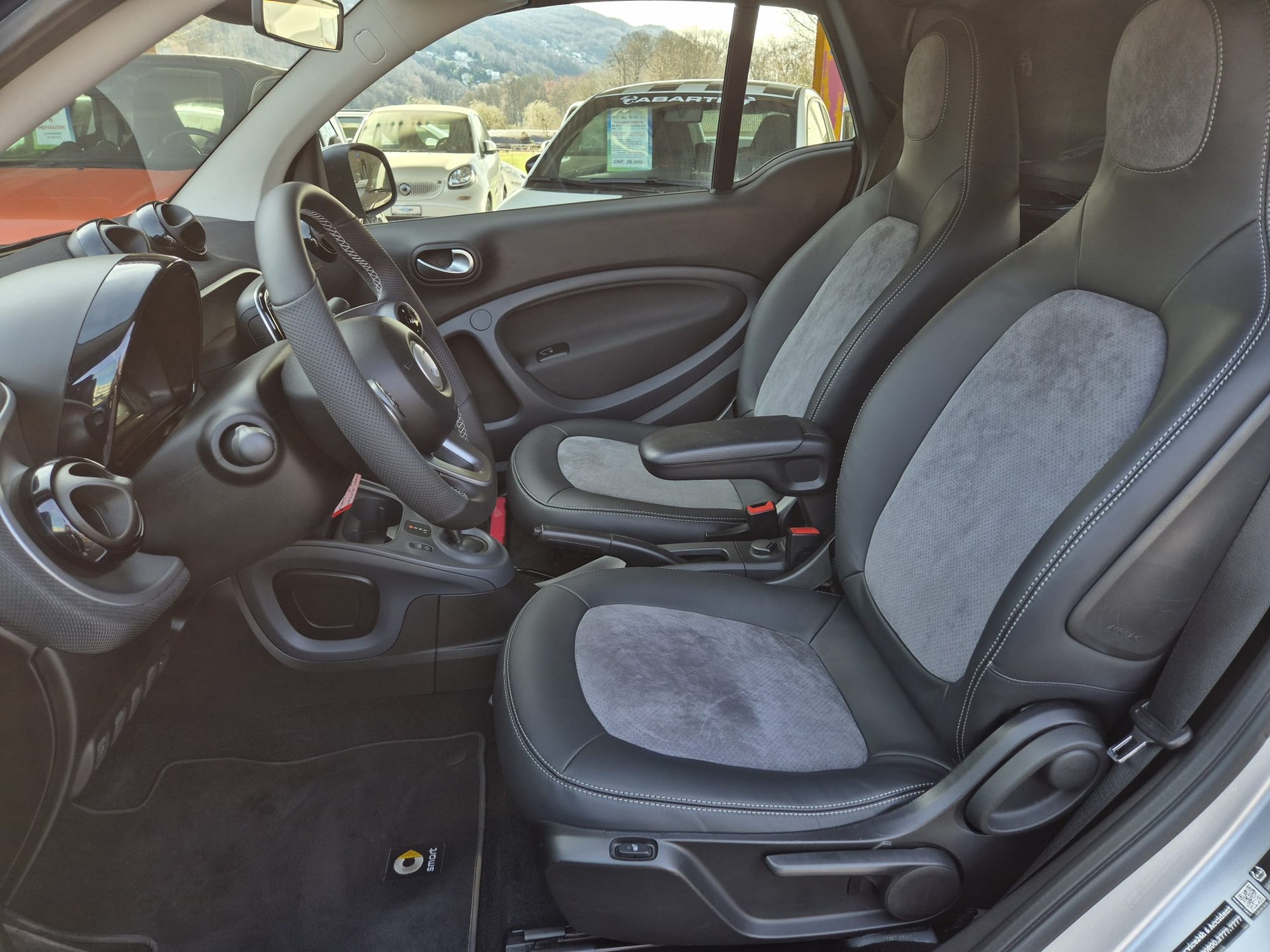 SMART fortwo cabrio twinmatic Maserati-image-9
