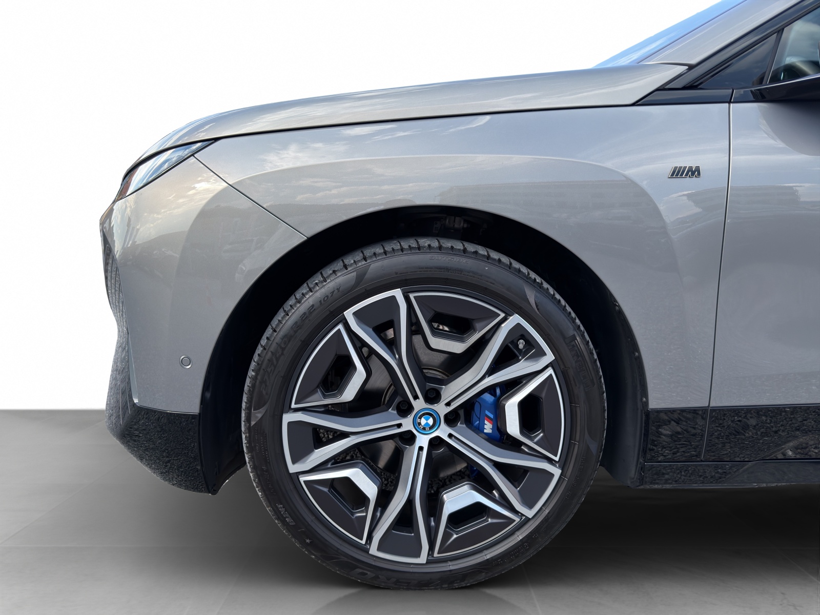 BMW iX M60-image-27