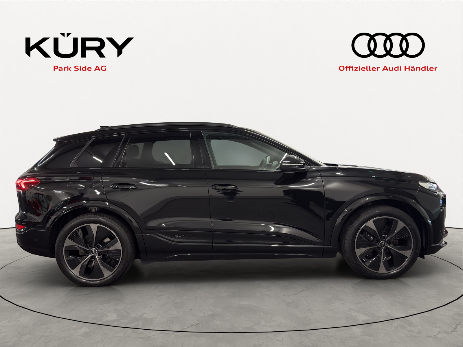 AUDI SQ6 SUV e-tron quattro-image-2